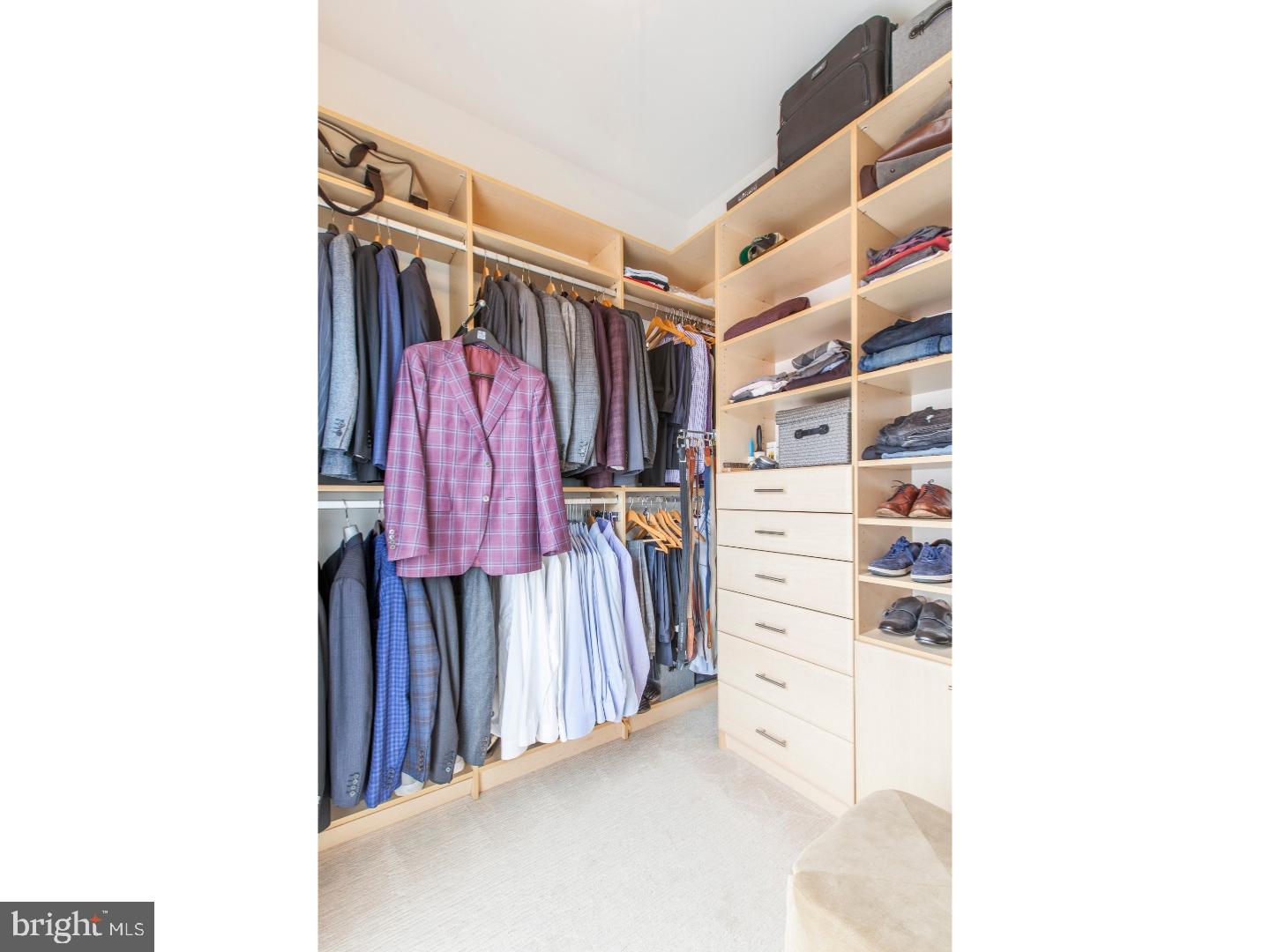 FAIRMOUNT - Residential