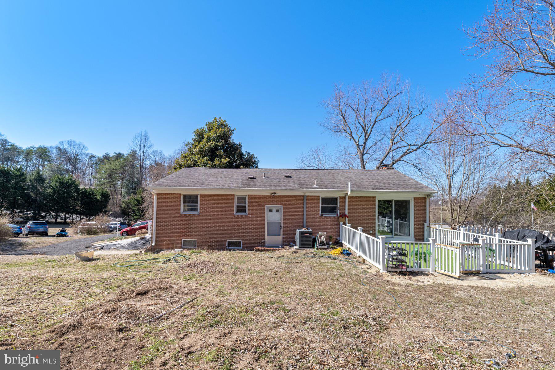 8610 CROOM ROAD