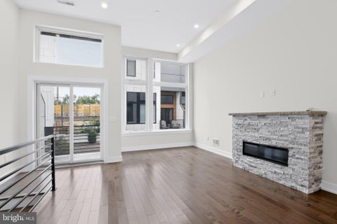 Townhouse For Rent - 2527 Graduate Square<br/> PHILADELPHIA, PA 19146