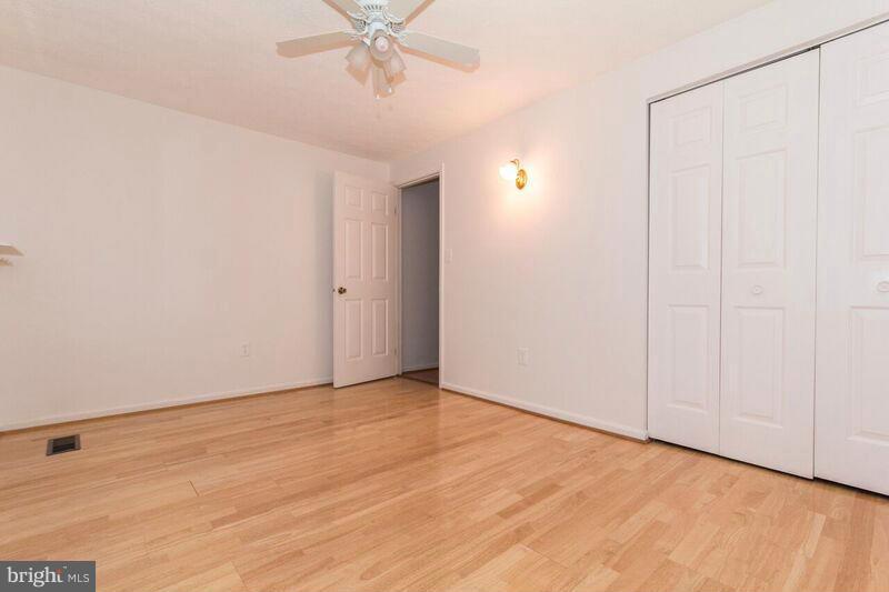 TIMBER GROVE - Residential Lease