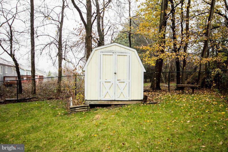 TIMBER GROVE - Residential Lease