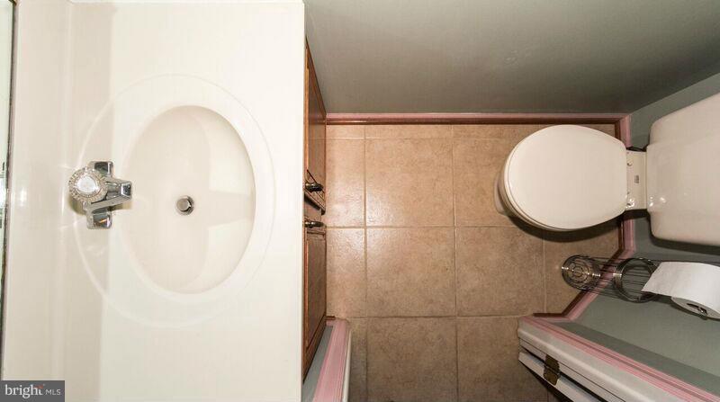 TIMBER GROVE - Residential Lease