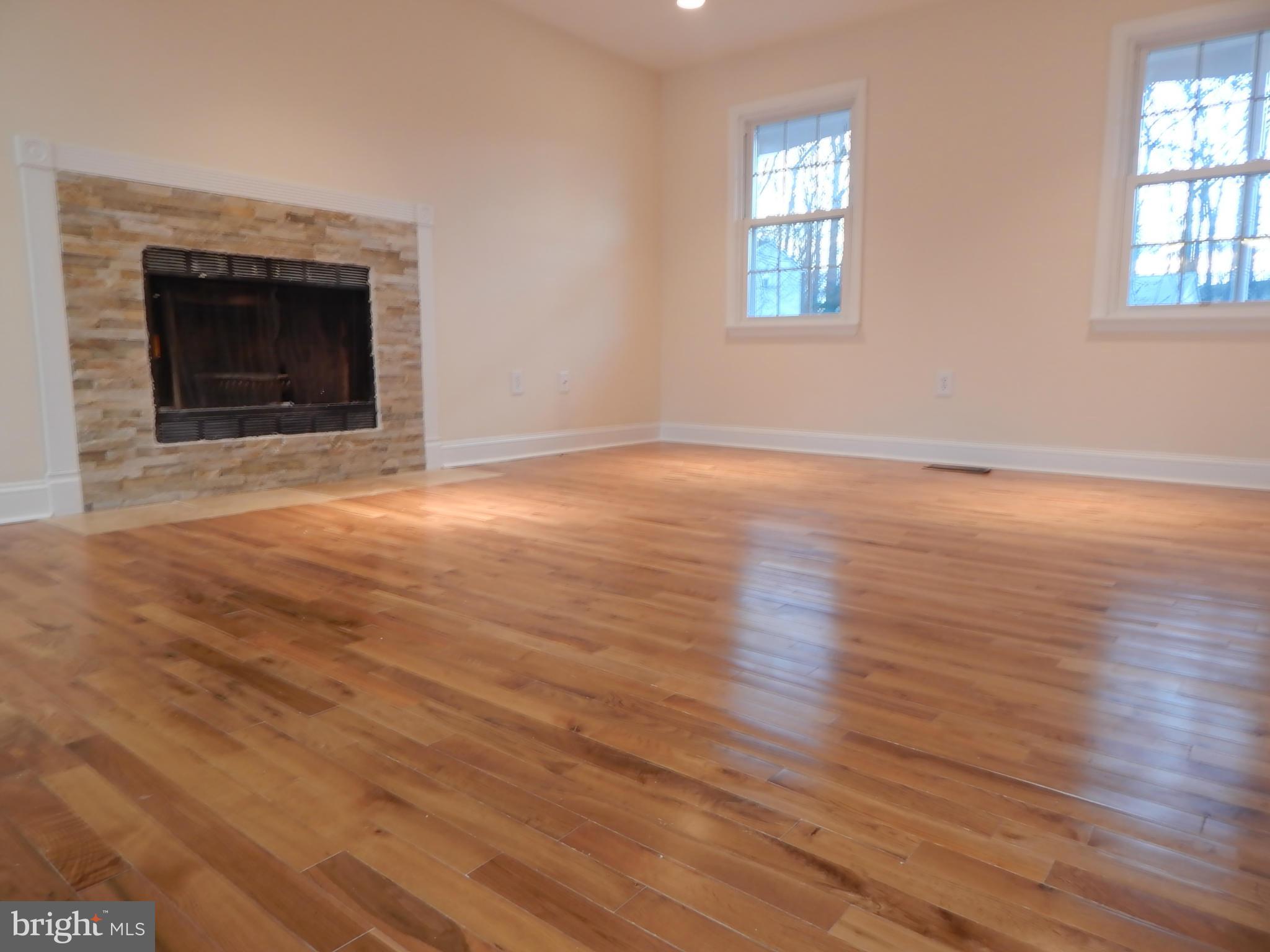 DALE CITY - Residential