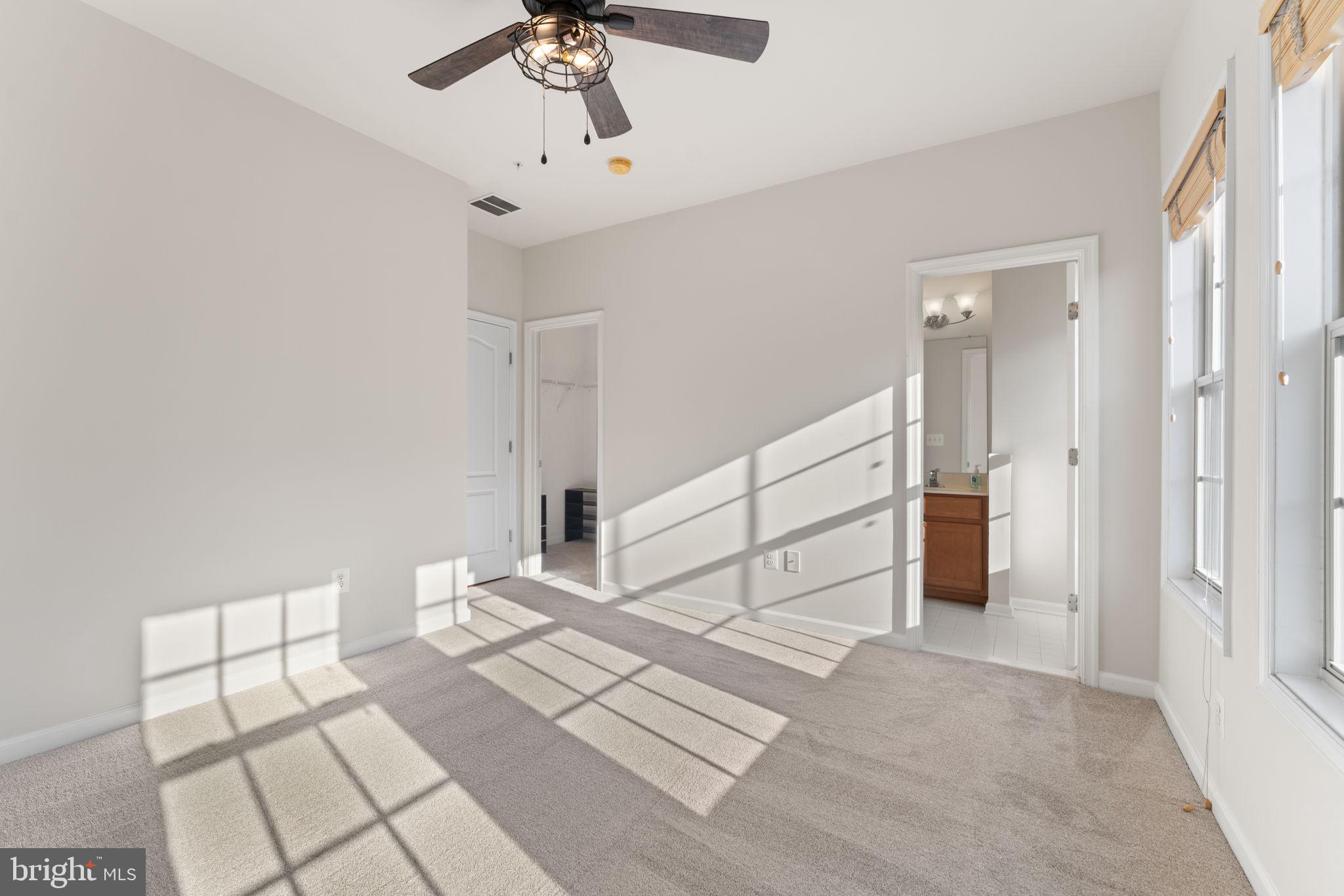 POTOMAC OVERLOOK CONDO - Residential