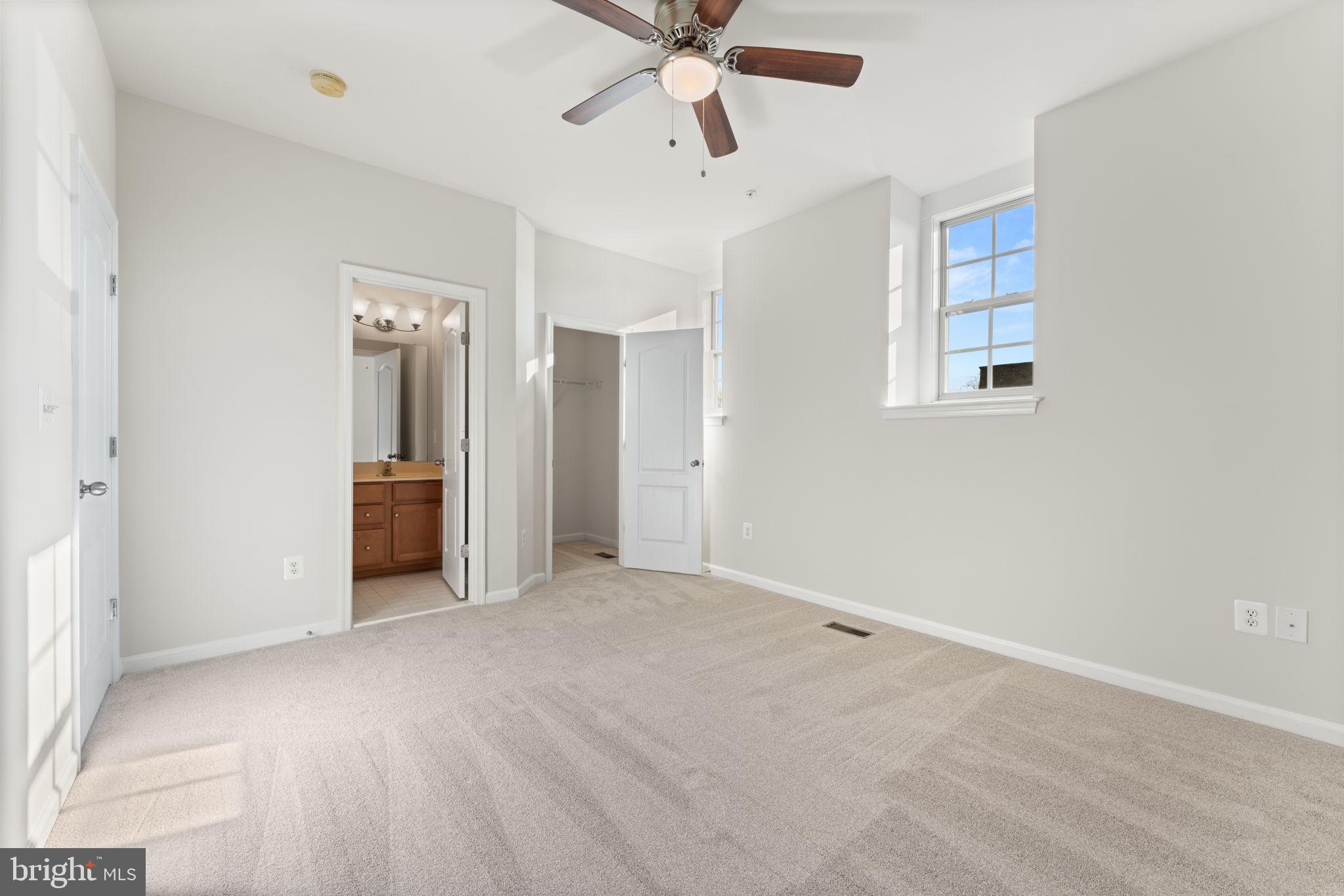 POTOMAC OVERLOOK CONDO - Residential