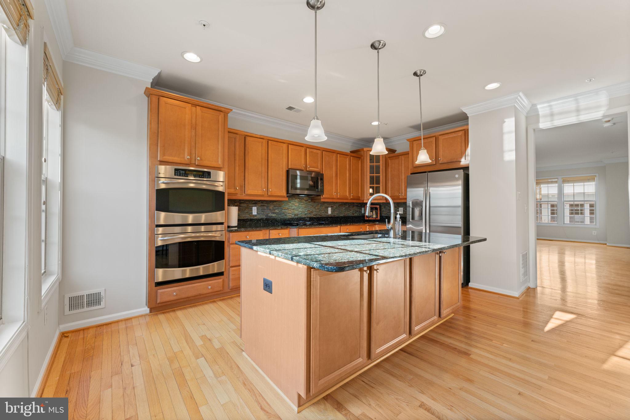 POTOMAC OVERLOOK CONDO - Residential