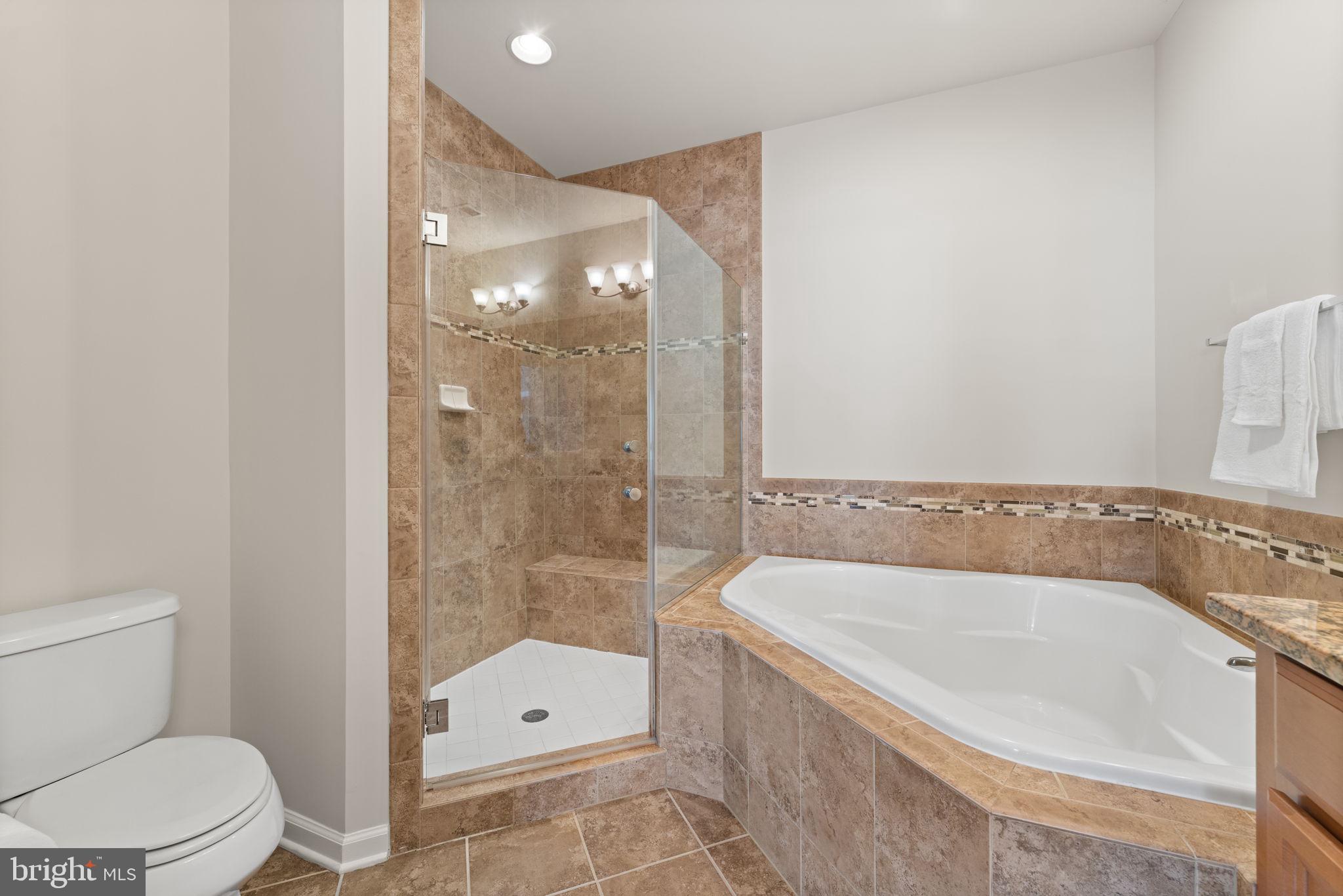 POTOMAC OVERLOOK CONDO - Residential