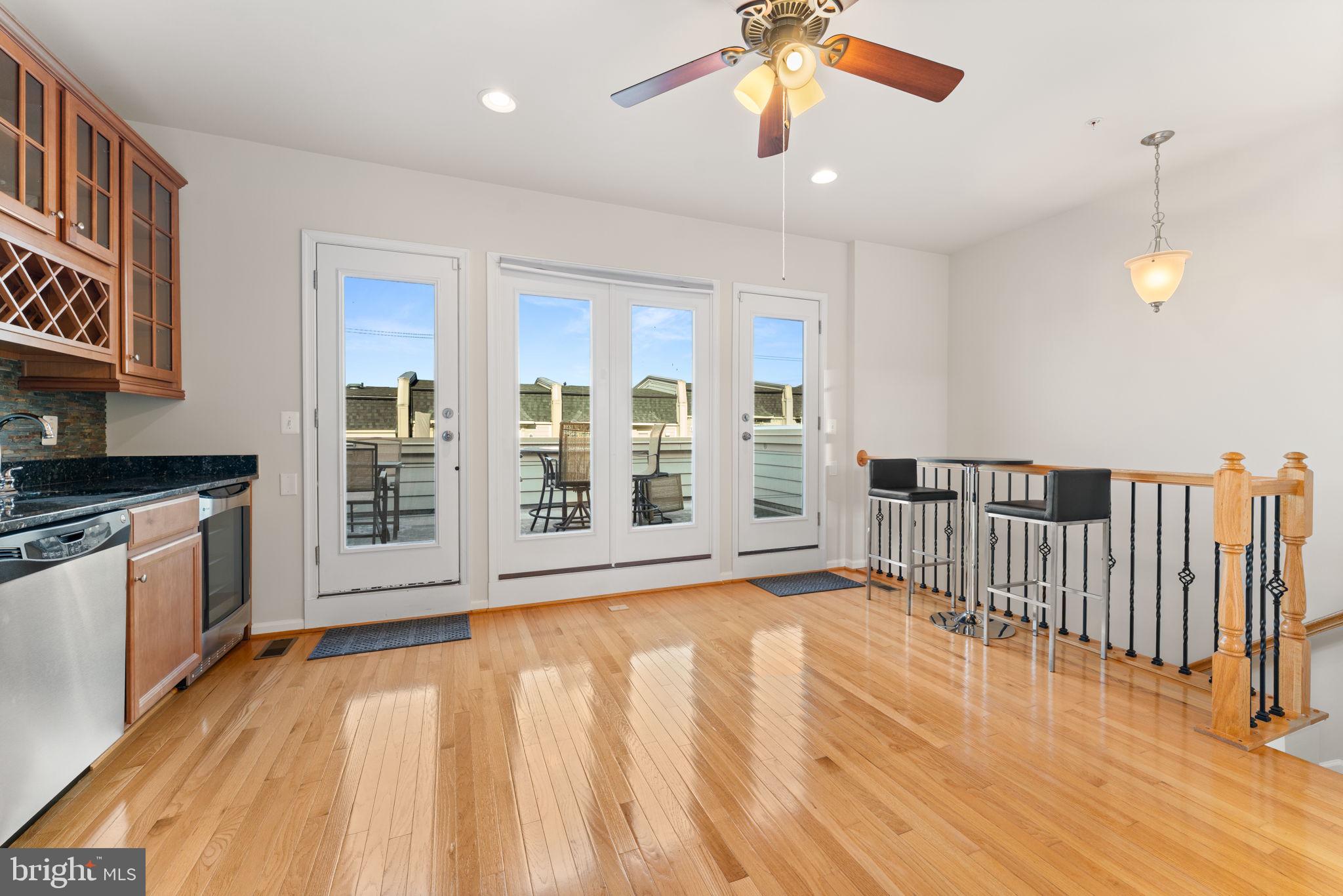 POTOMAC OVERLOOK CONDO - Residential