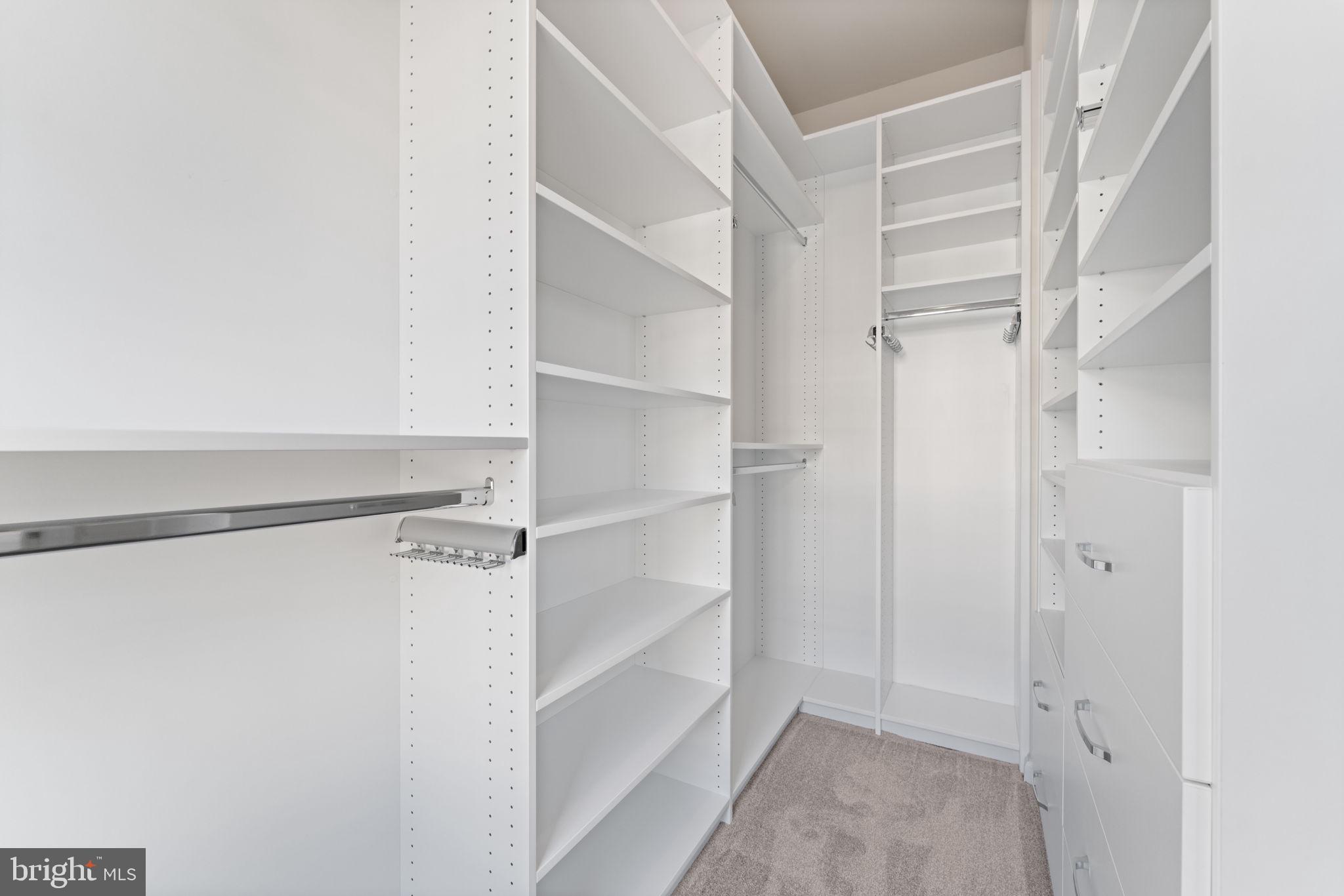 POTOMAC OVERLOOK CONDO - Residential