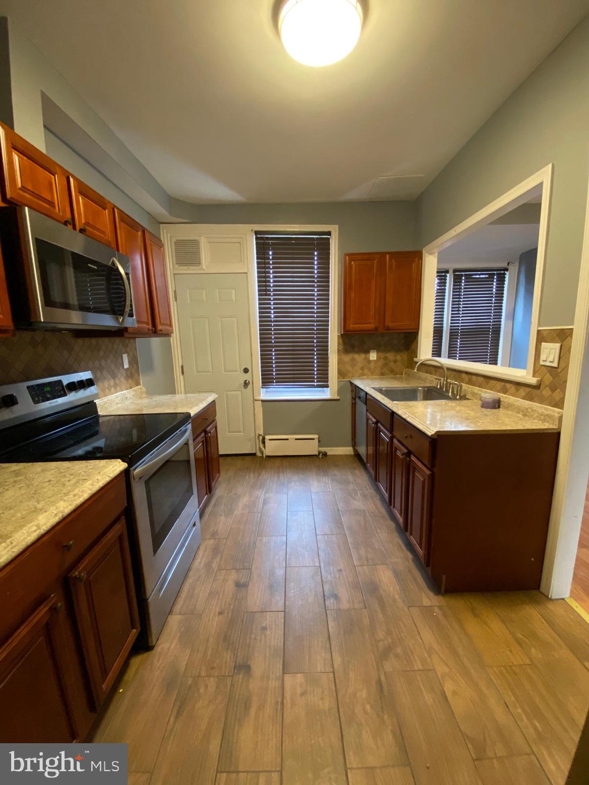 WEST OAK LANE - Residential