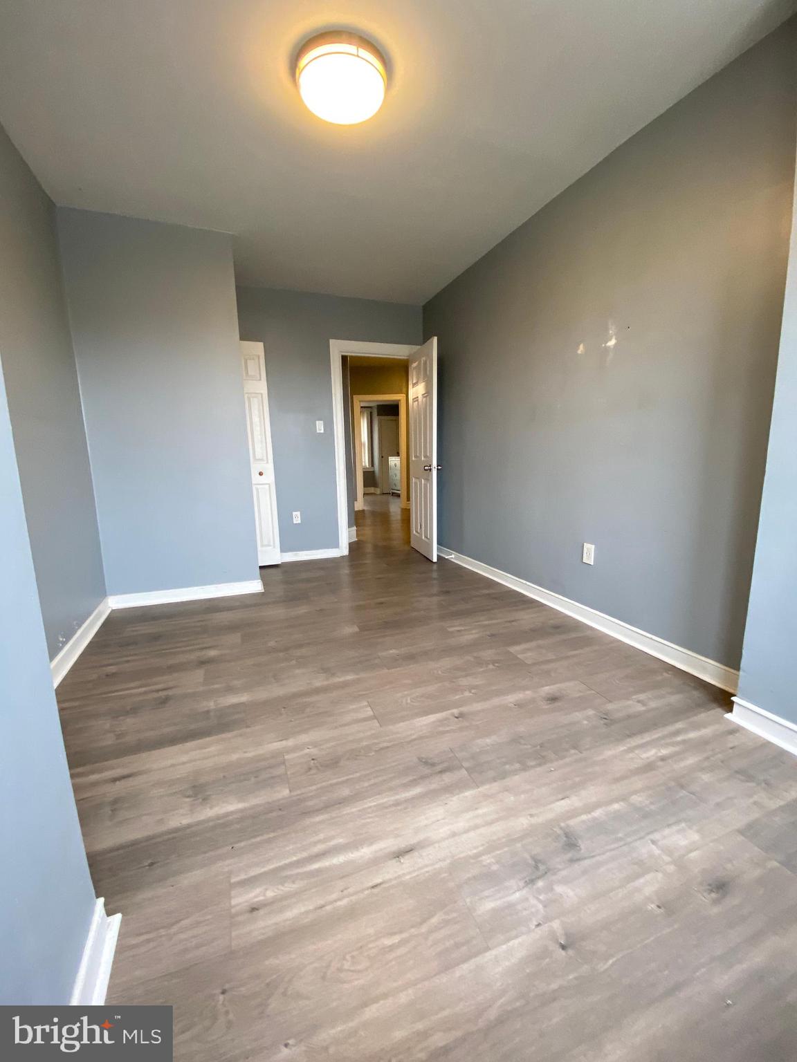 WEST OAK LANE - Residential