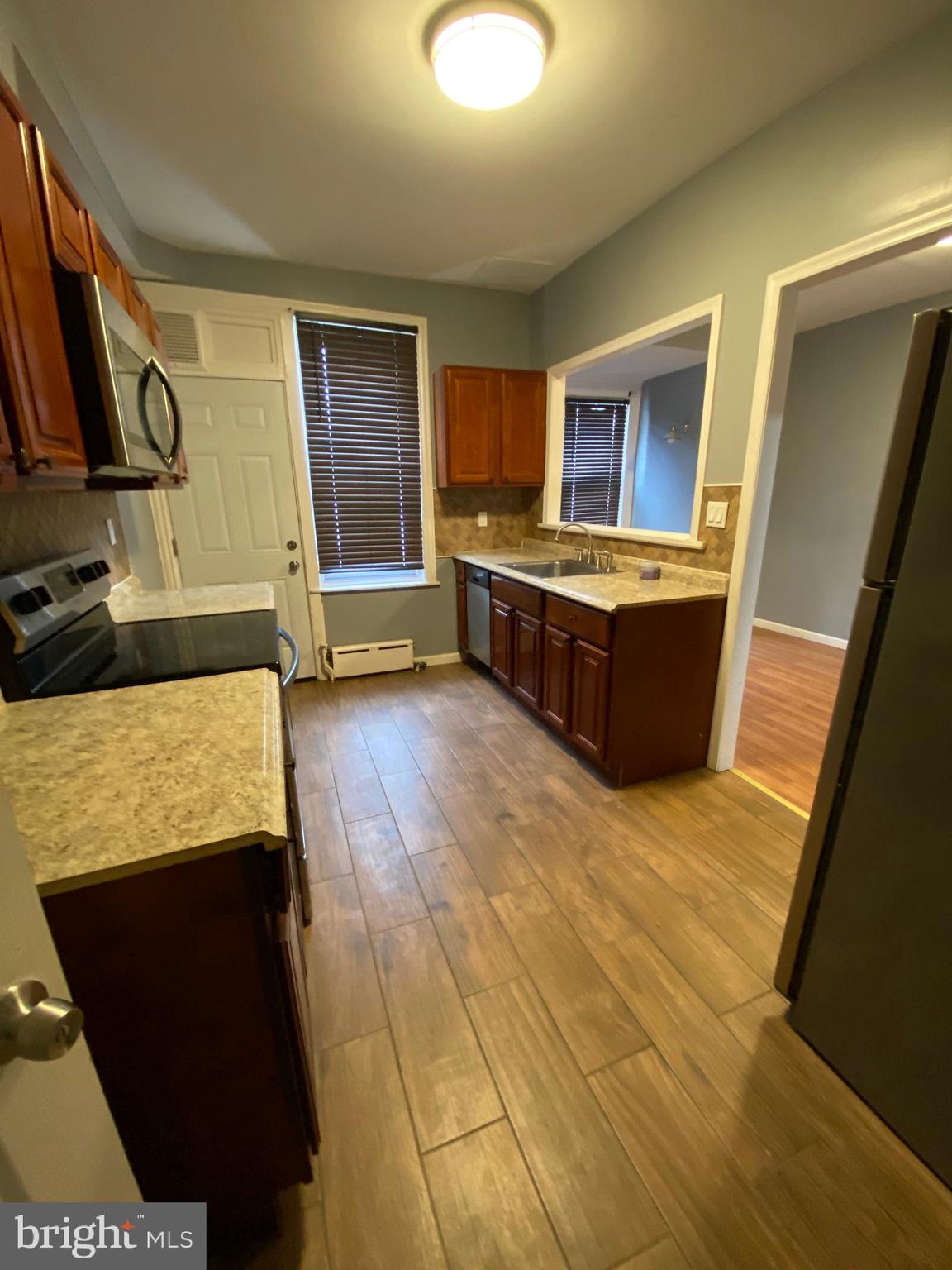 WEST OAK LANE - Residential