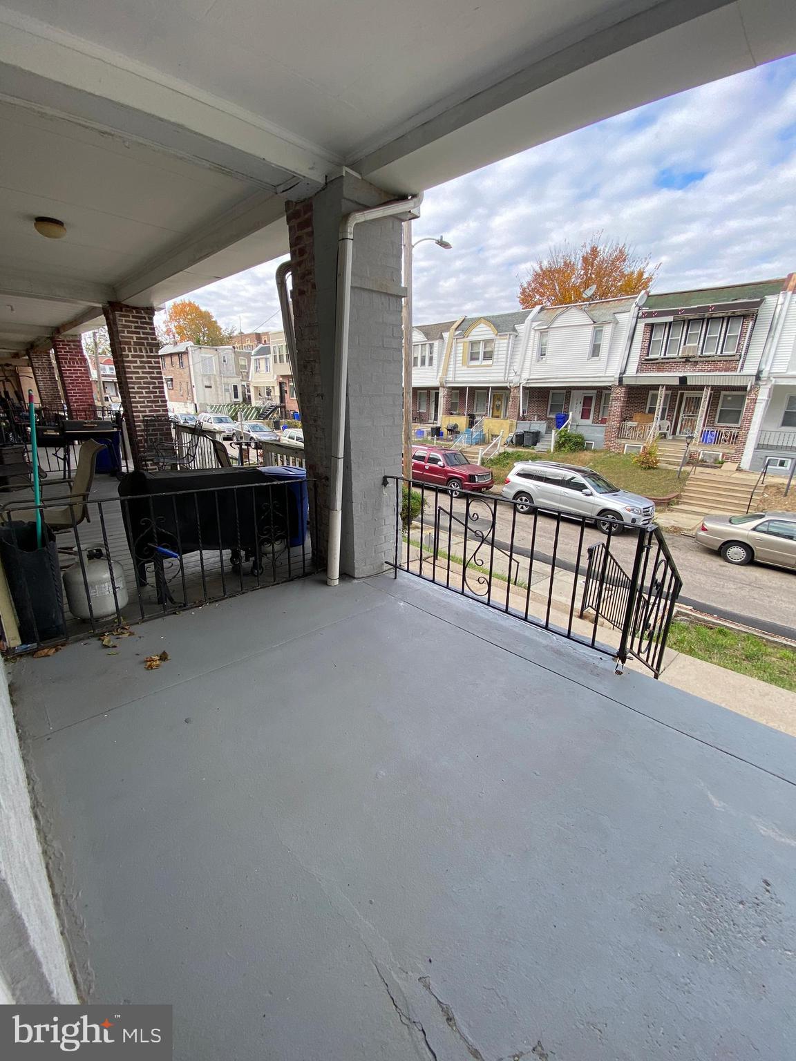 WEST OAK LANE - Residential