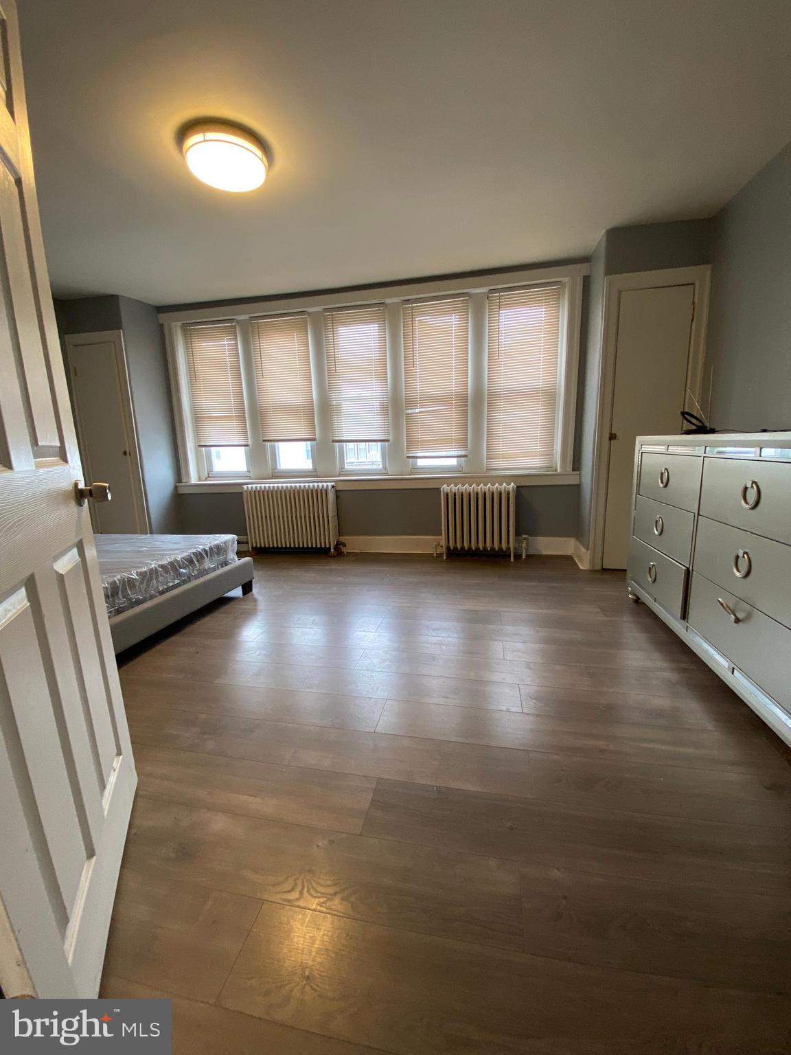 WEST OAK LANE - Residential