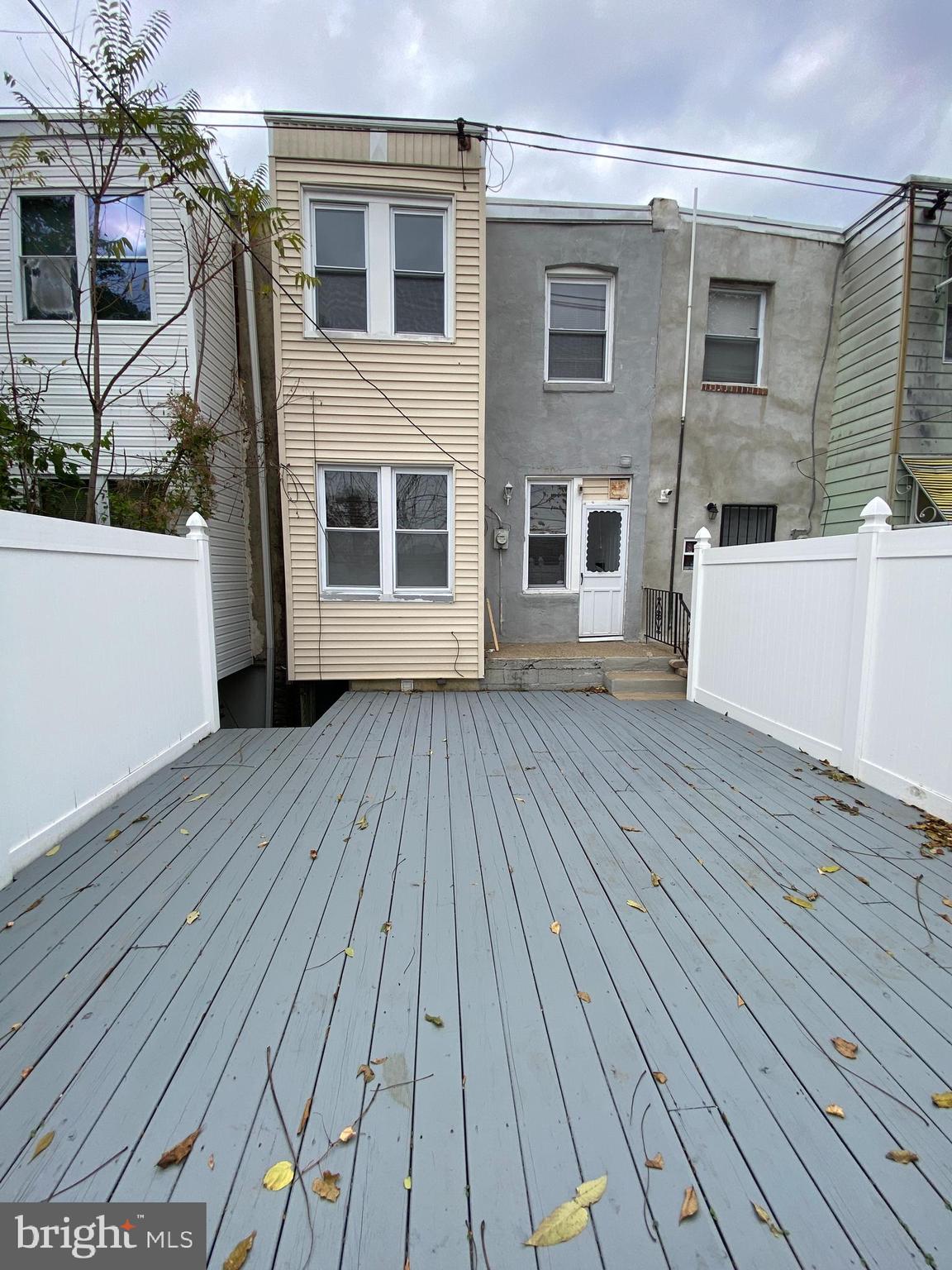 WEST OAK LANE - Residential