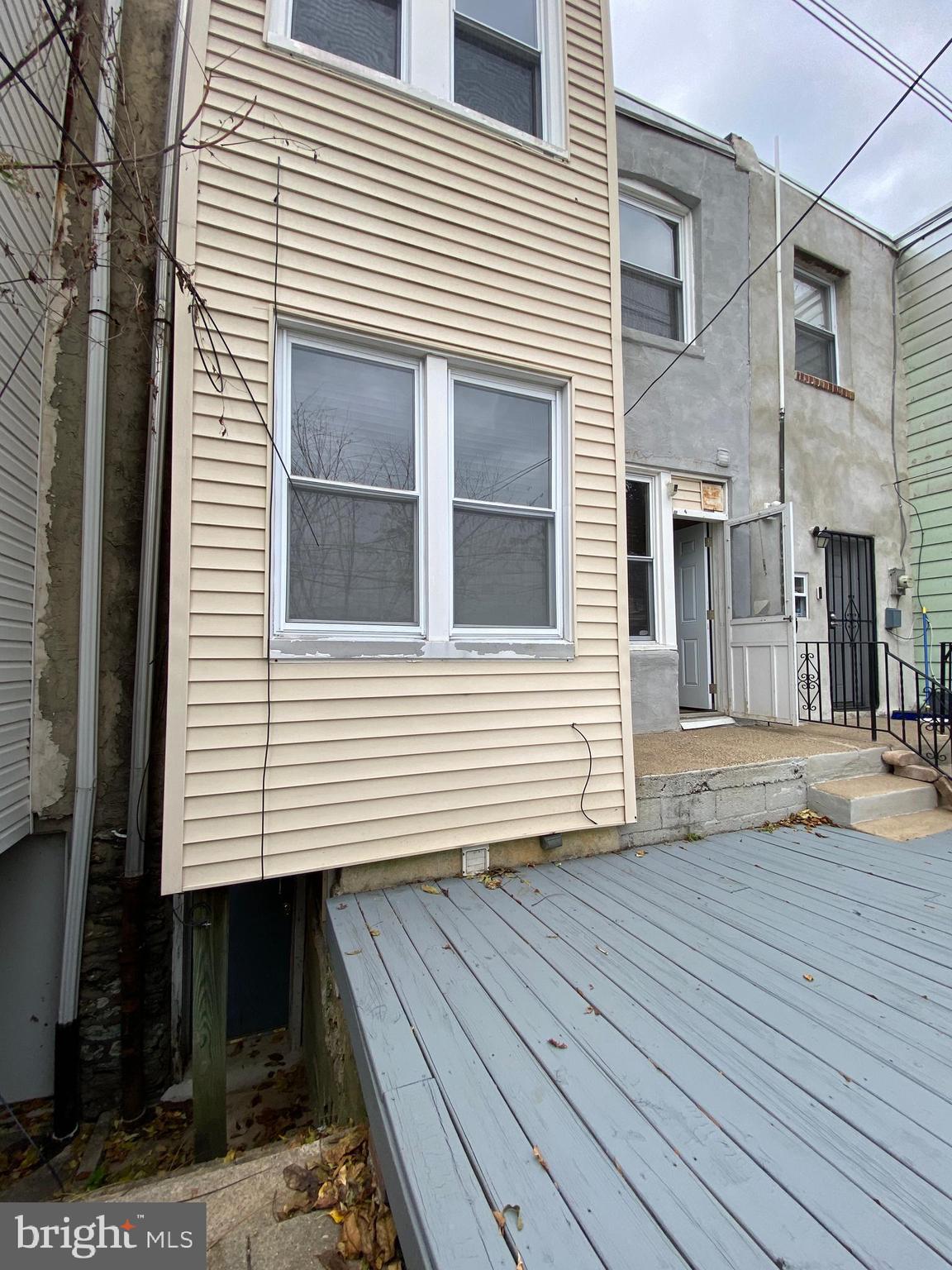 WEST OAK LANE - Residential