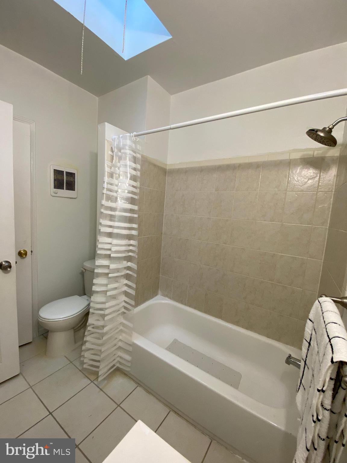 WEST OAK LANE - Residential