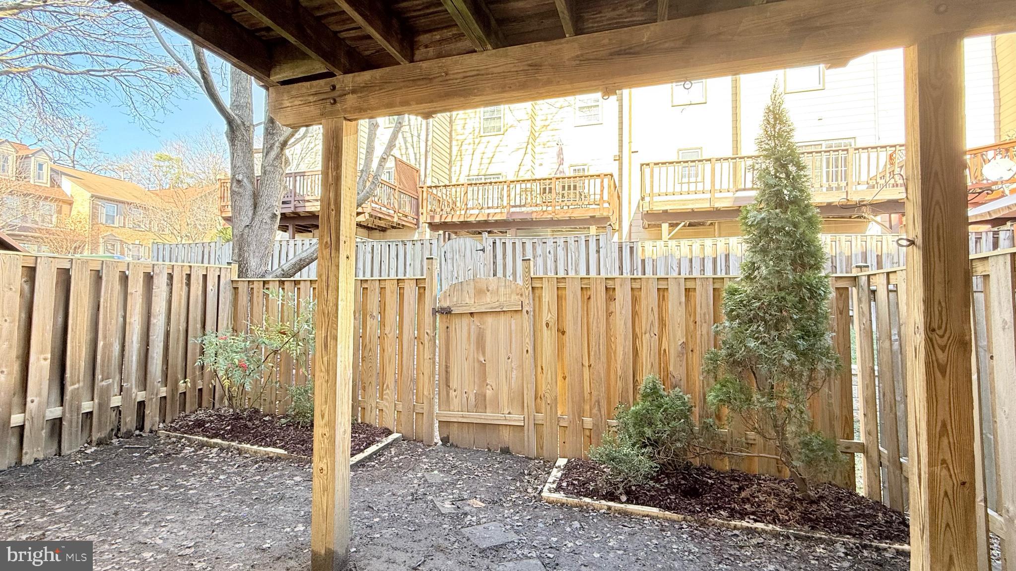 KINGSTOWNE - Residential