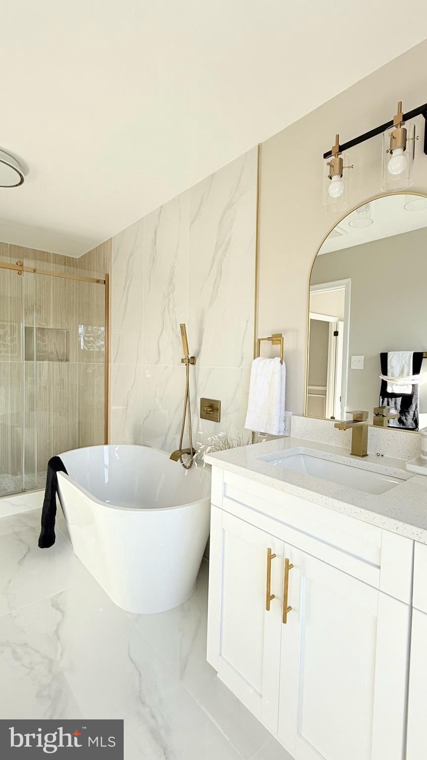 KINGSTOWNE - Residential