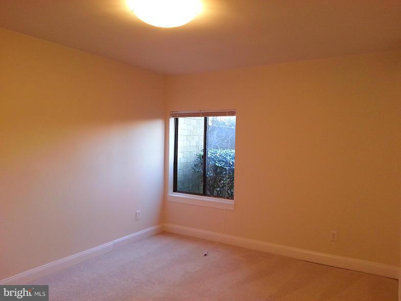 WOODLAKE TOWERS - Residential Lease