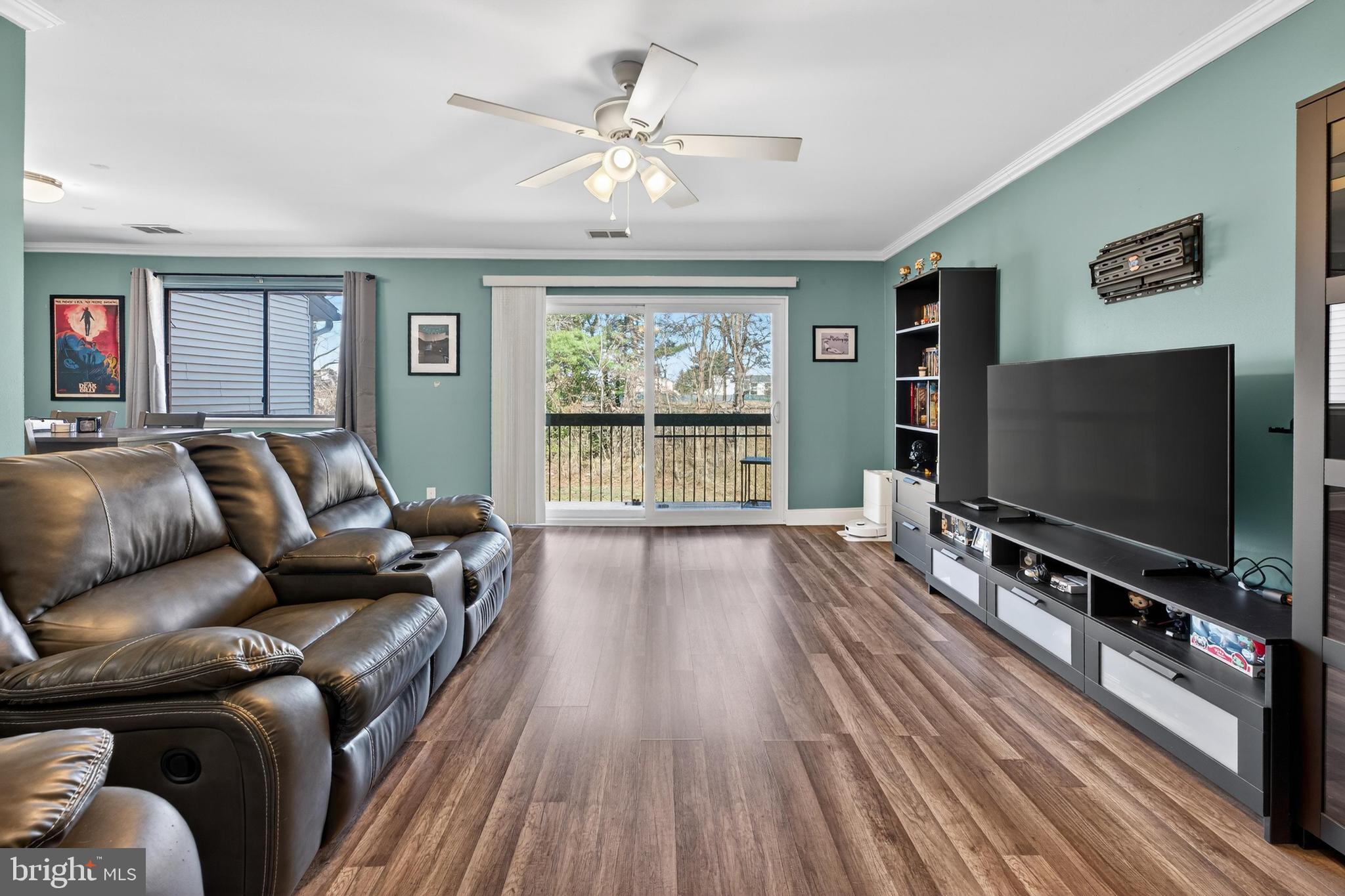 115 E KINGS HIGHWAY #360