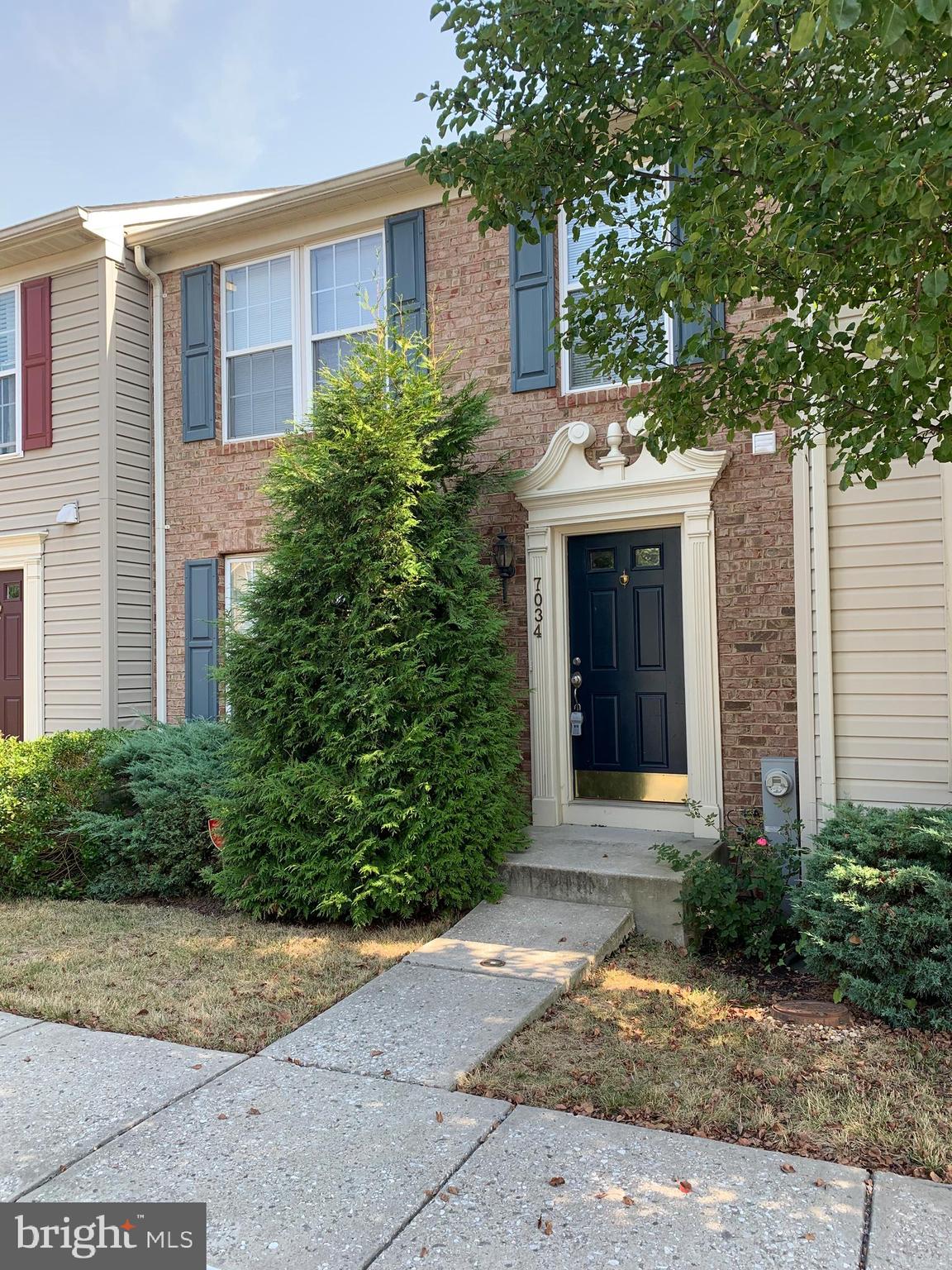 VILLAGE TOWNS - Residential Lease