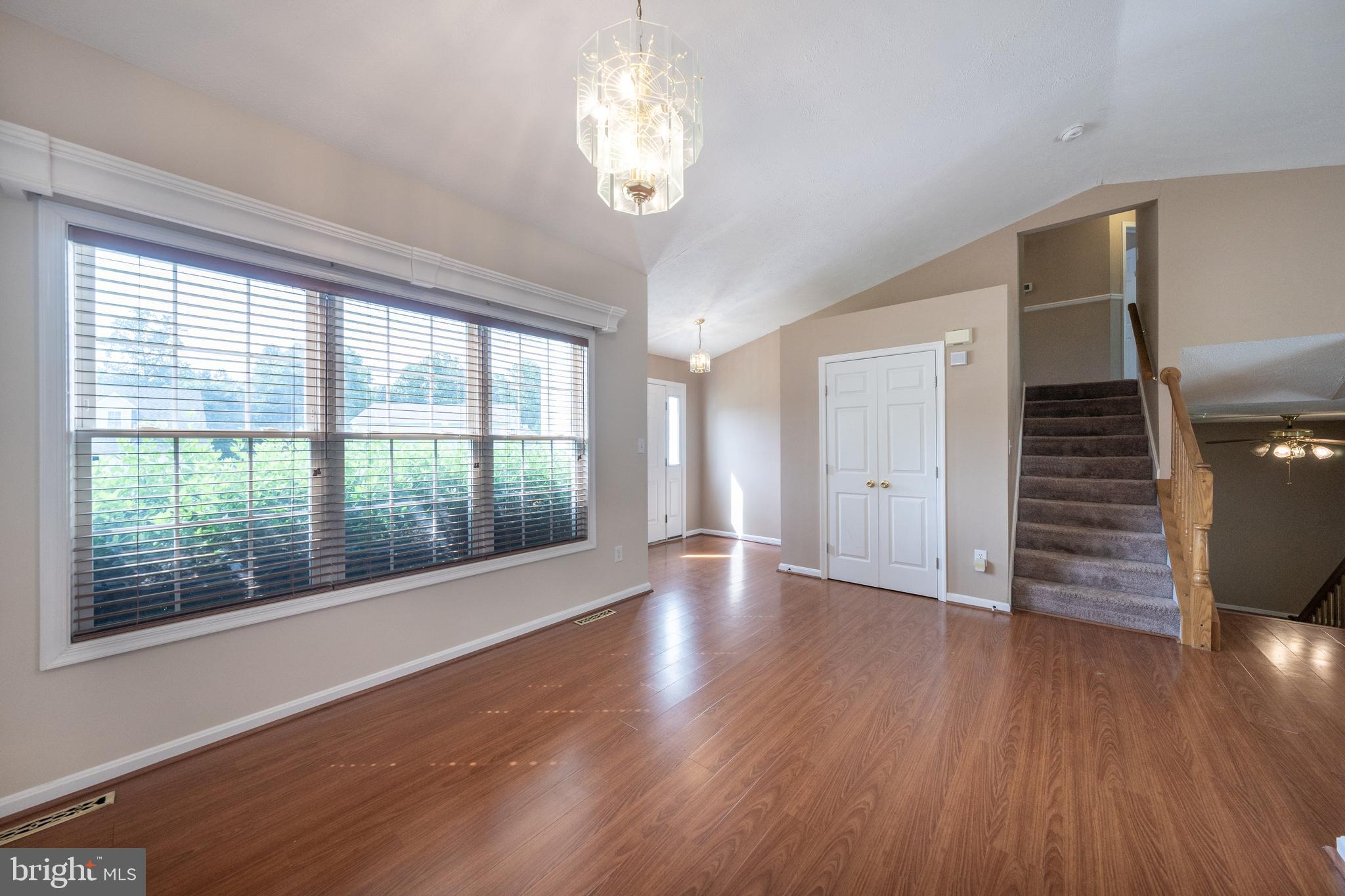 ESSEX SOUTH - Residential