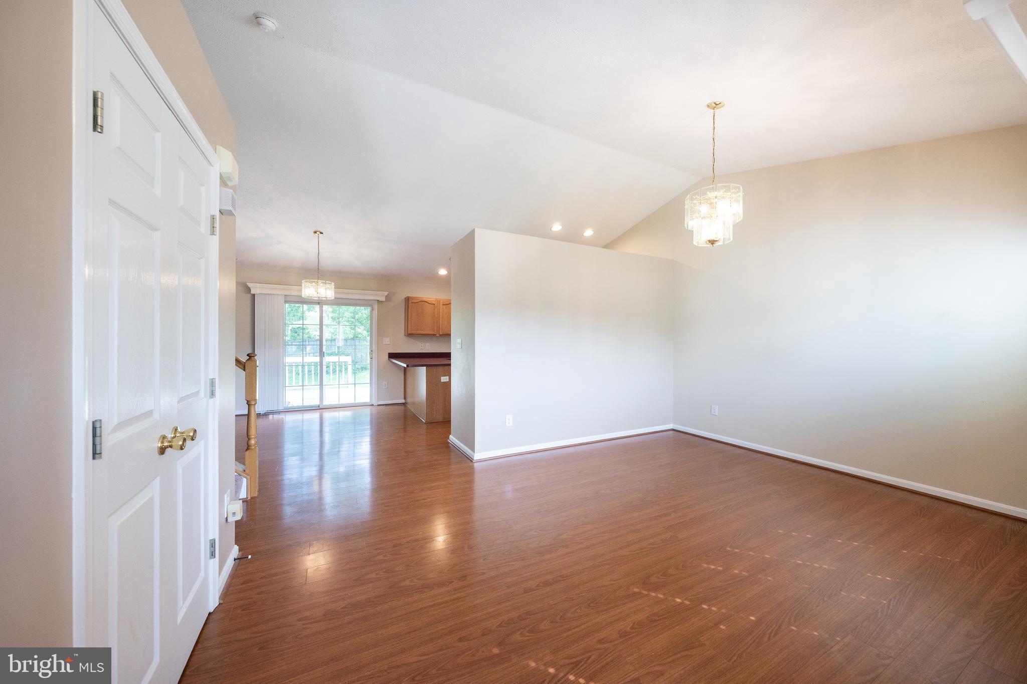 ESSEX SOUTH - Residential