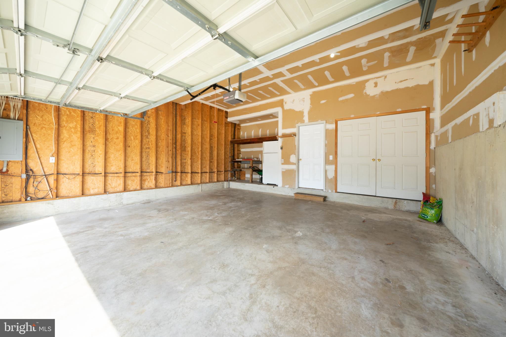 ESSEX SOUTH - Residential