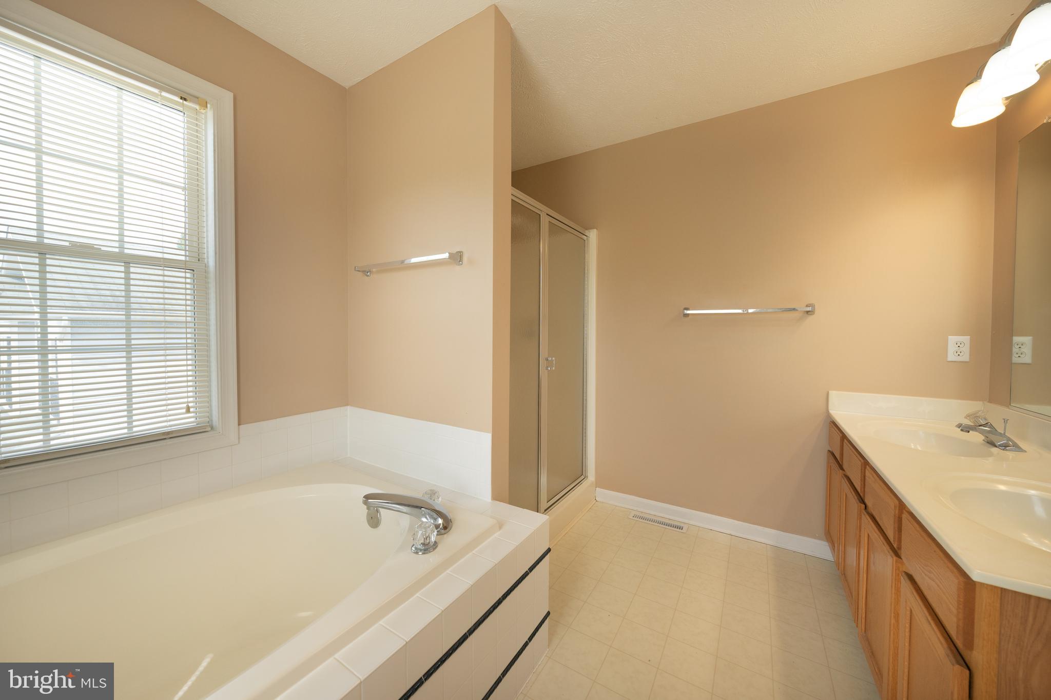 ESSEX SOUTH - Residential