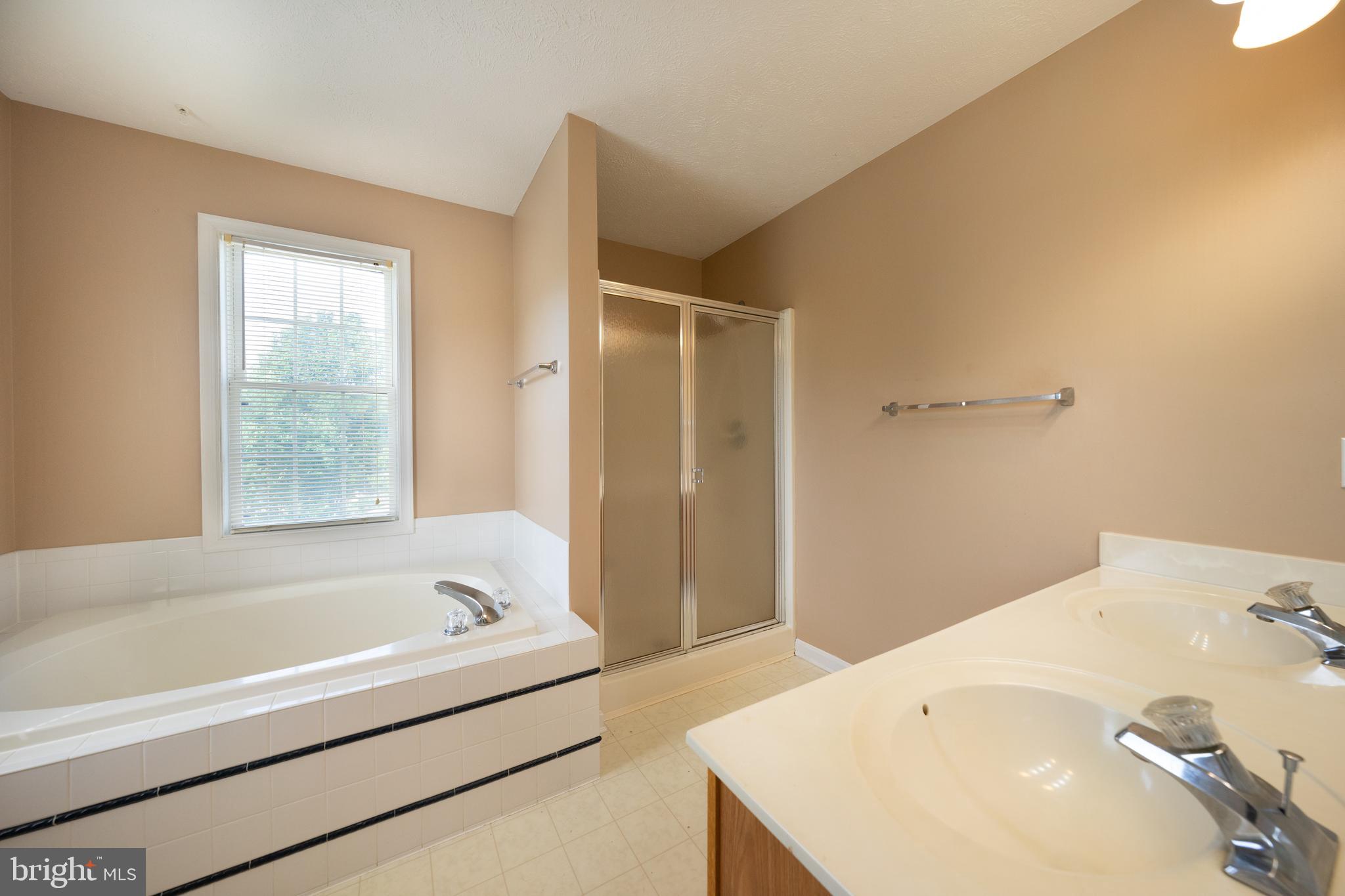 ESSEX SOUTH - Residential