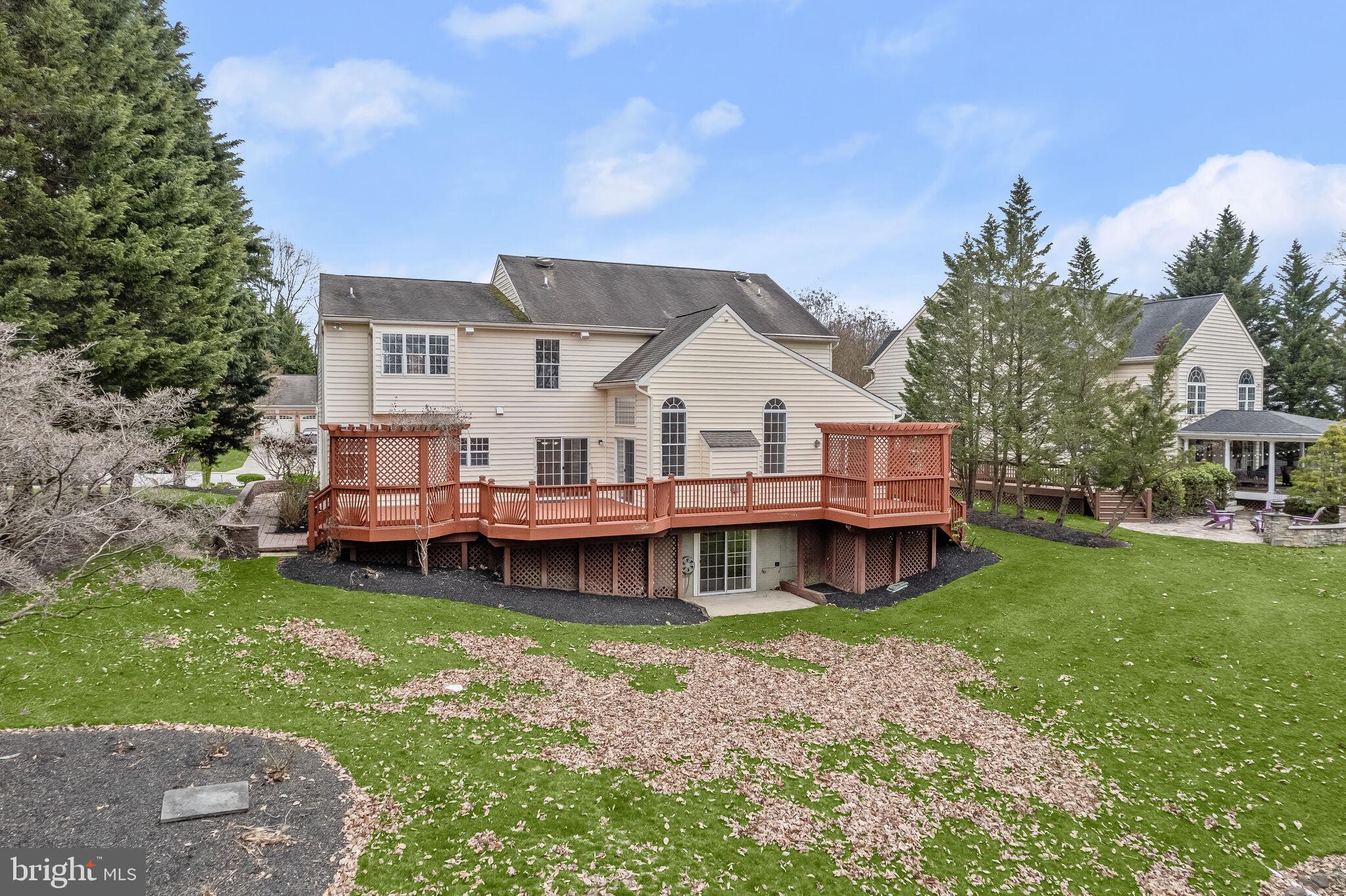 CROMWELL WOODS - Residential