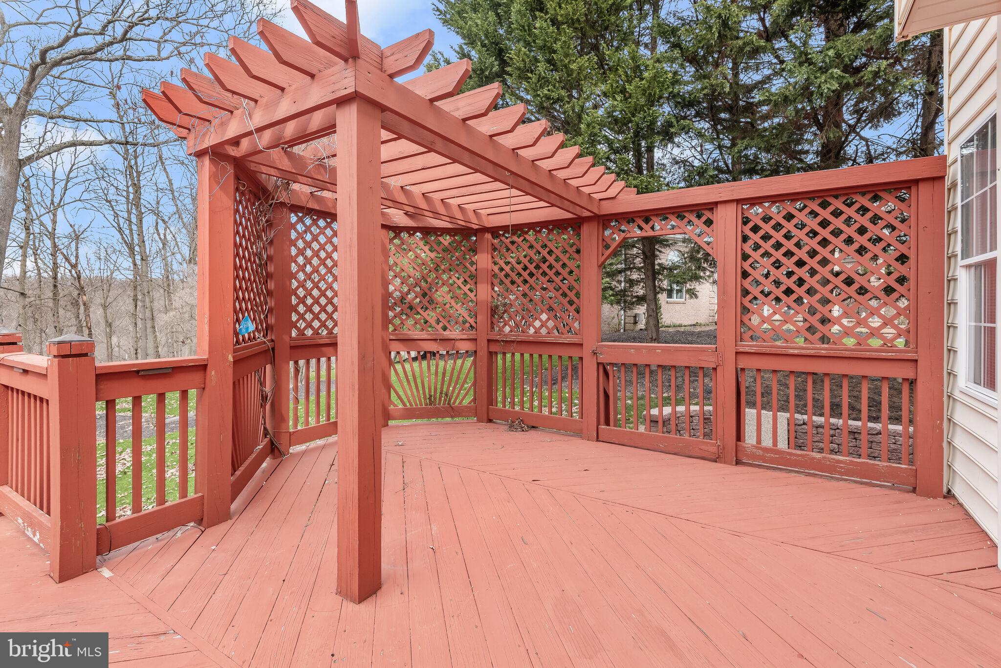 CROMWELL WOODS - Residential