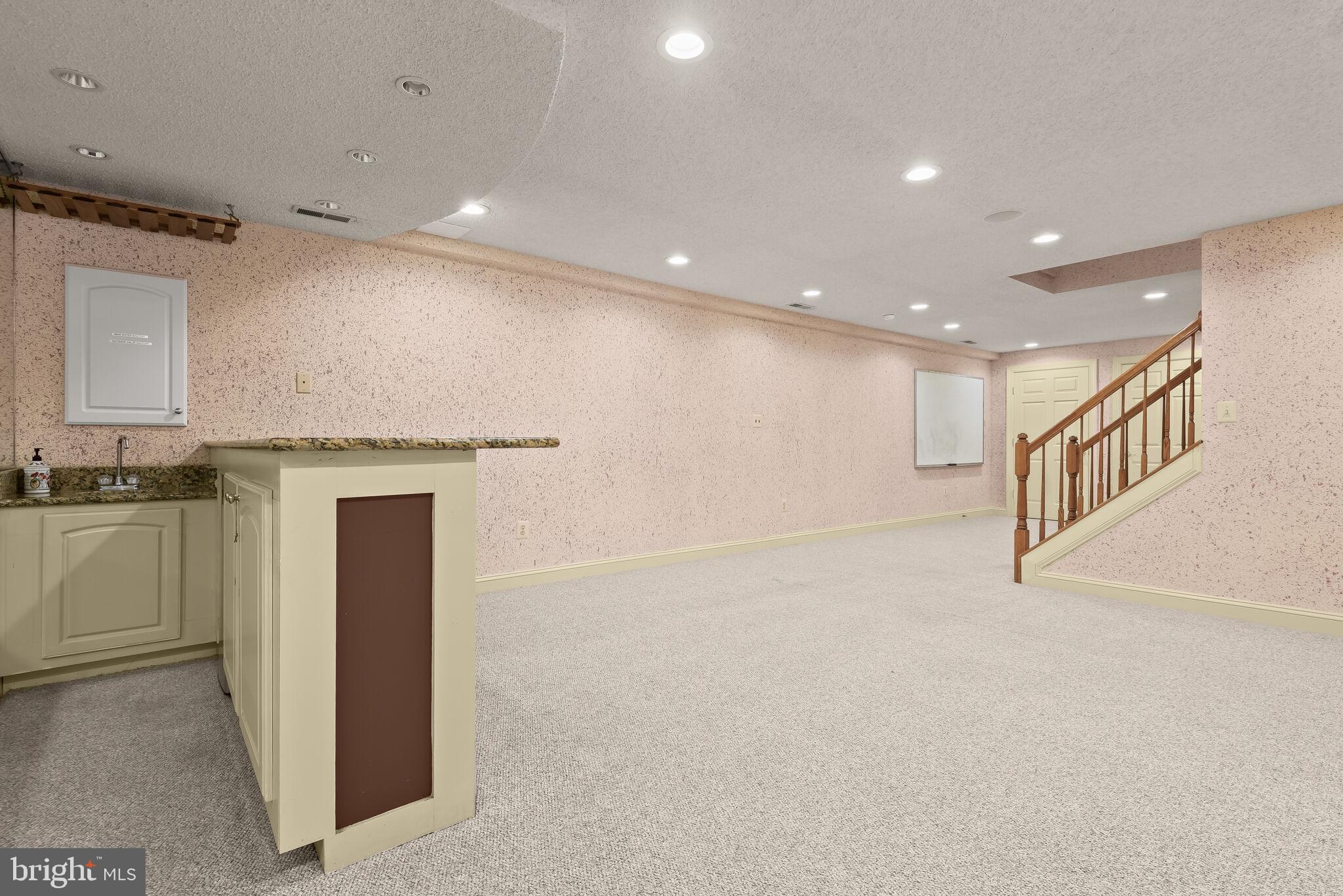 CROMWELL WOODS - Residential