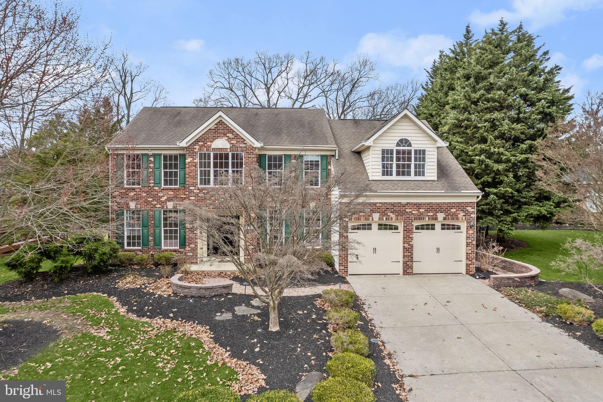 CROMWELL WOODS - Residential