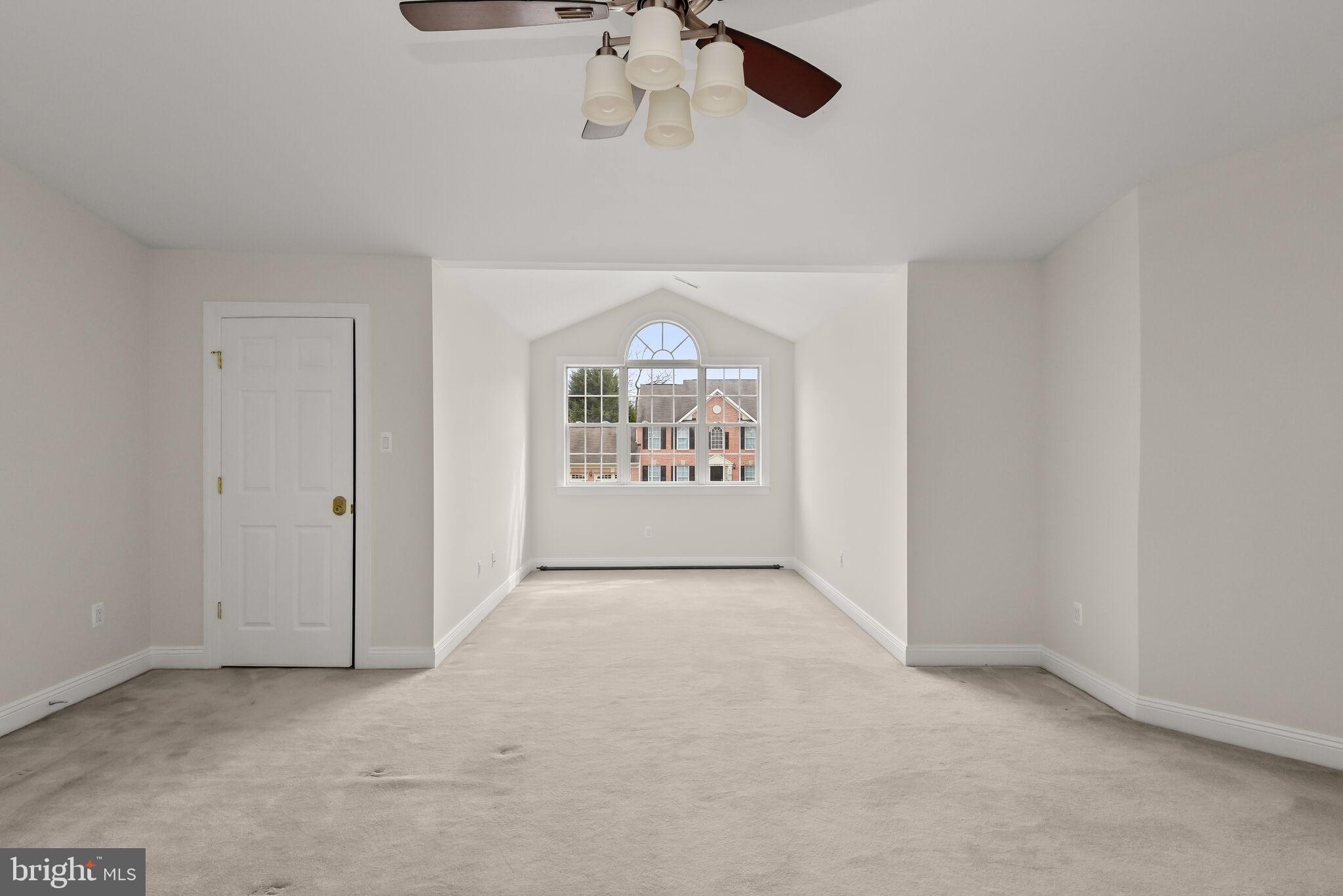 CROMWELL WOODS - Residential