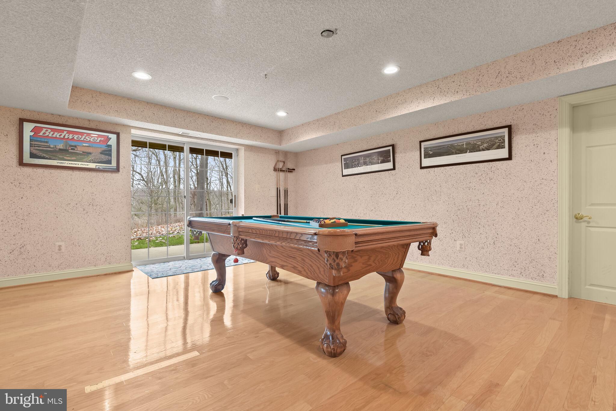 CROMWELL WOODS - Residential