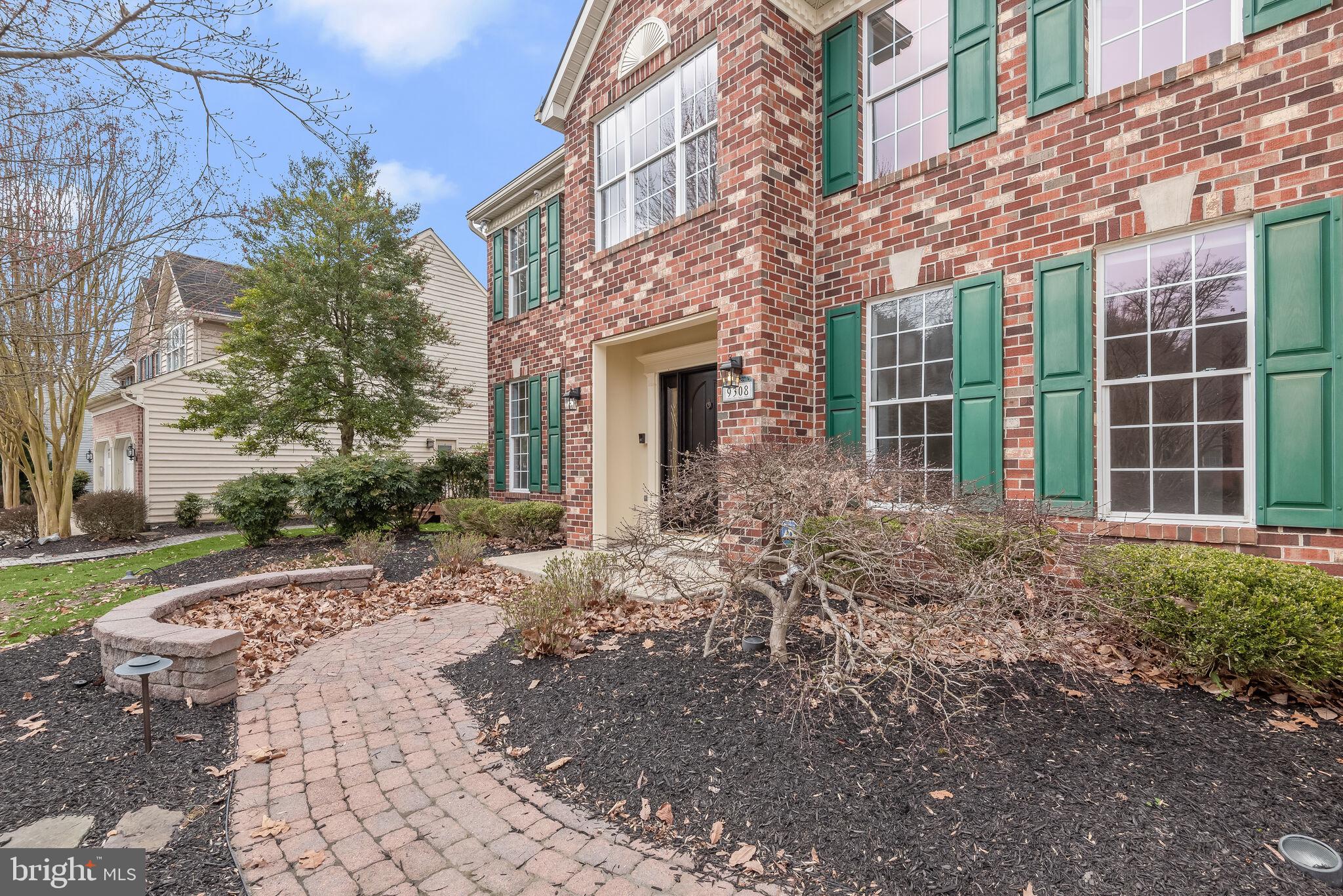 CROMWELL WOODS - Residential