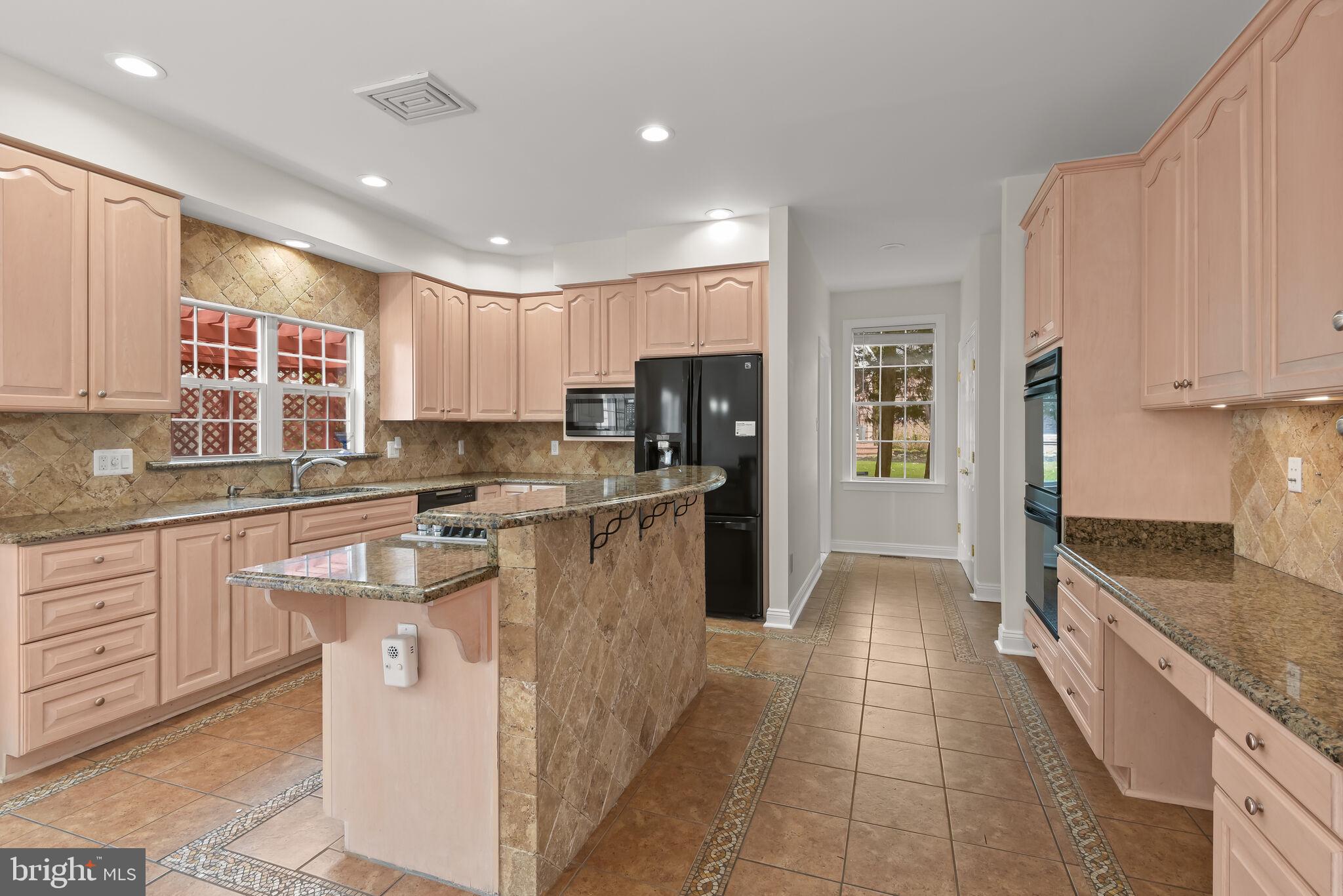 CROMWELL WOODS - Residential