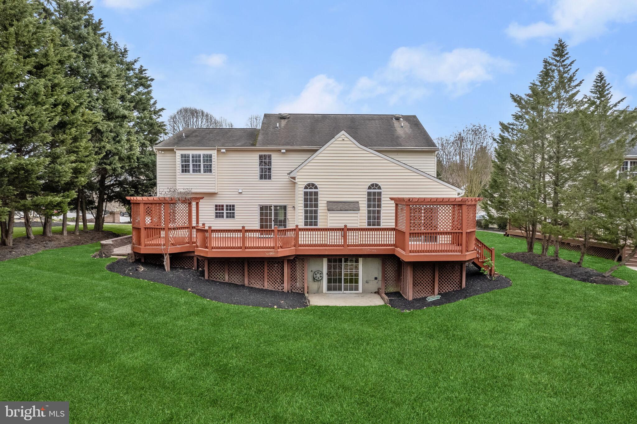 CROMWELL WOODS - Residential