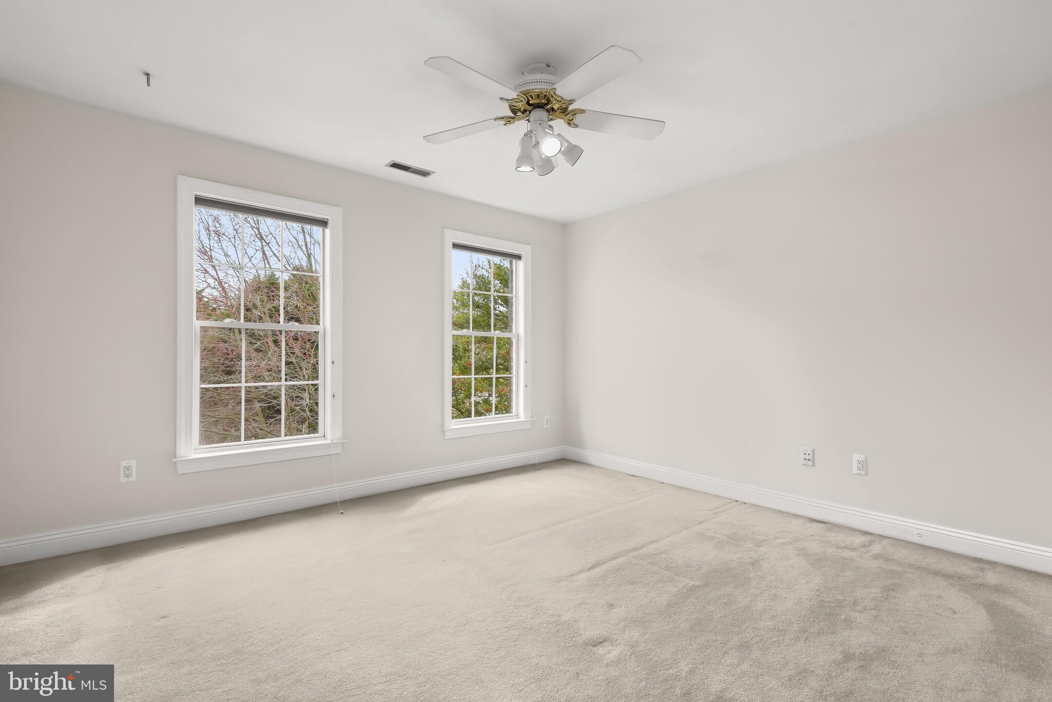 CROMWELL WOODS - Residential