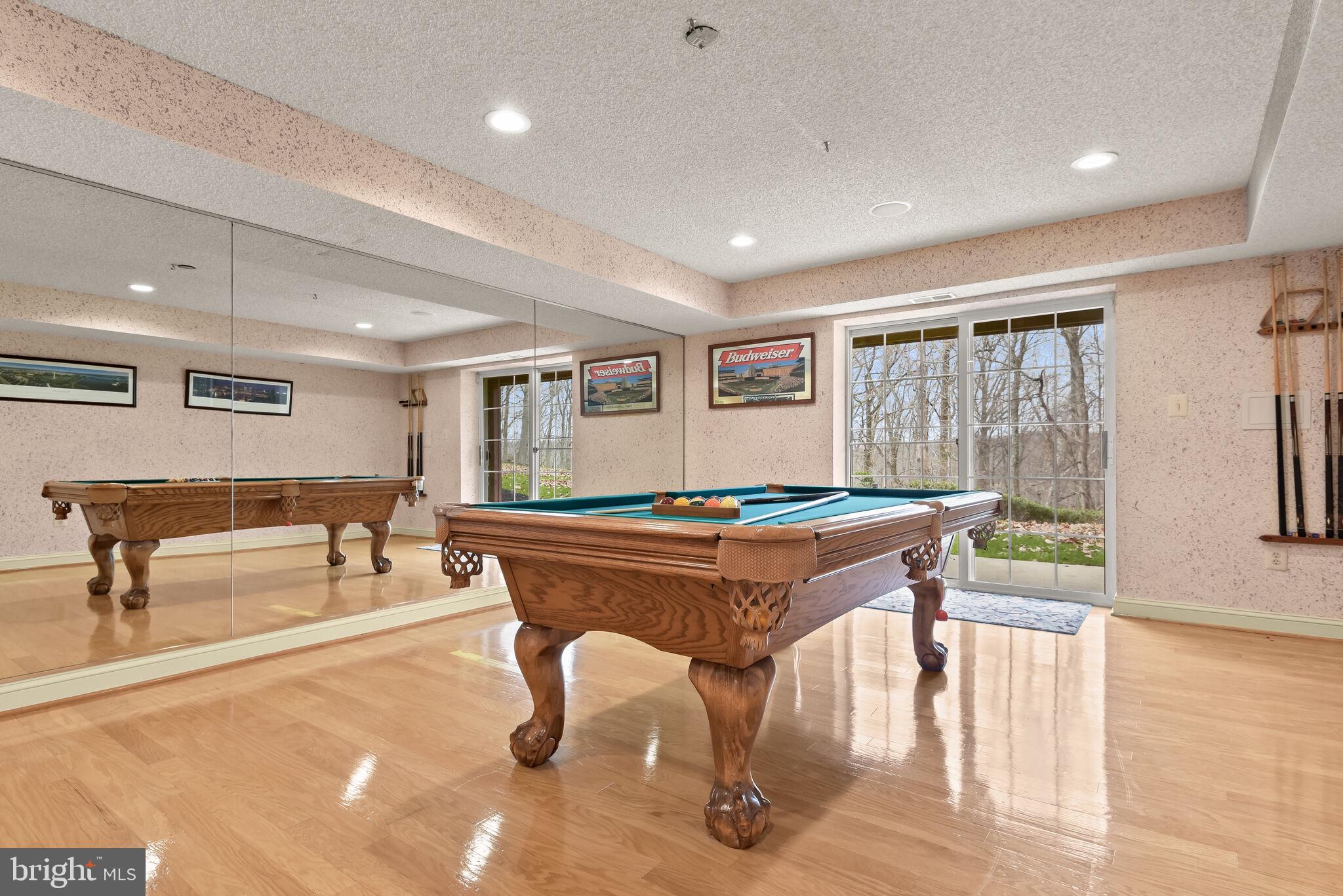 CROMWELL WOODS - Residential