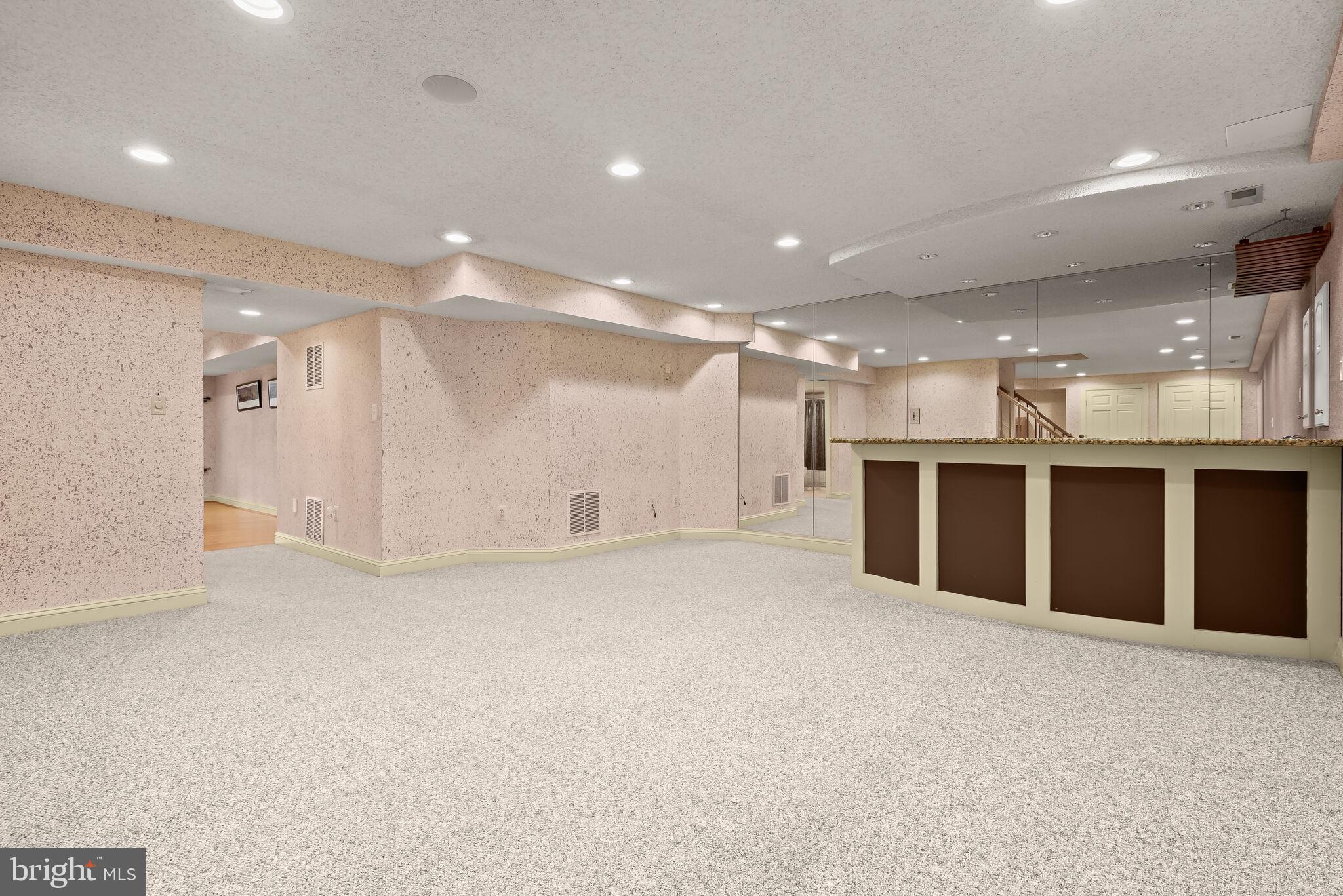 CROMWELL WOODS - Residential