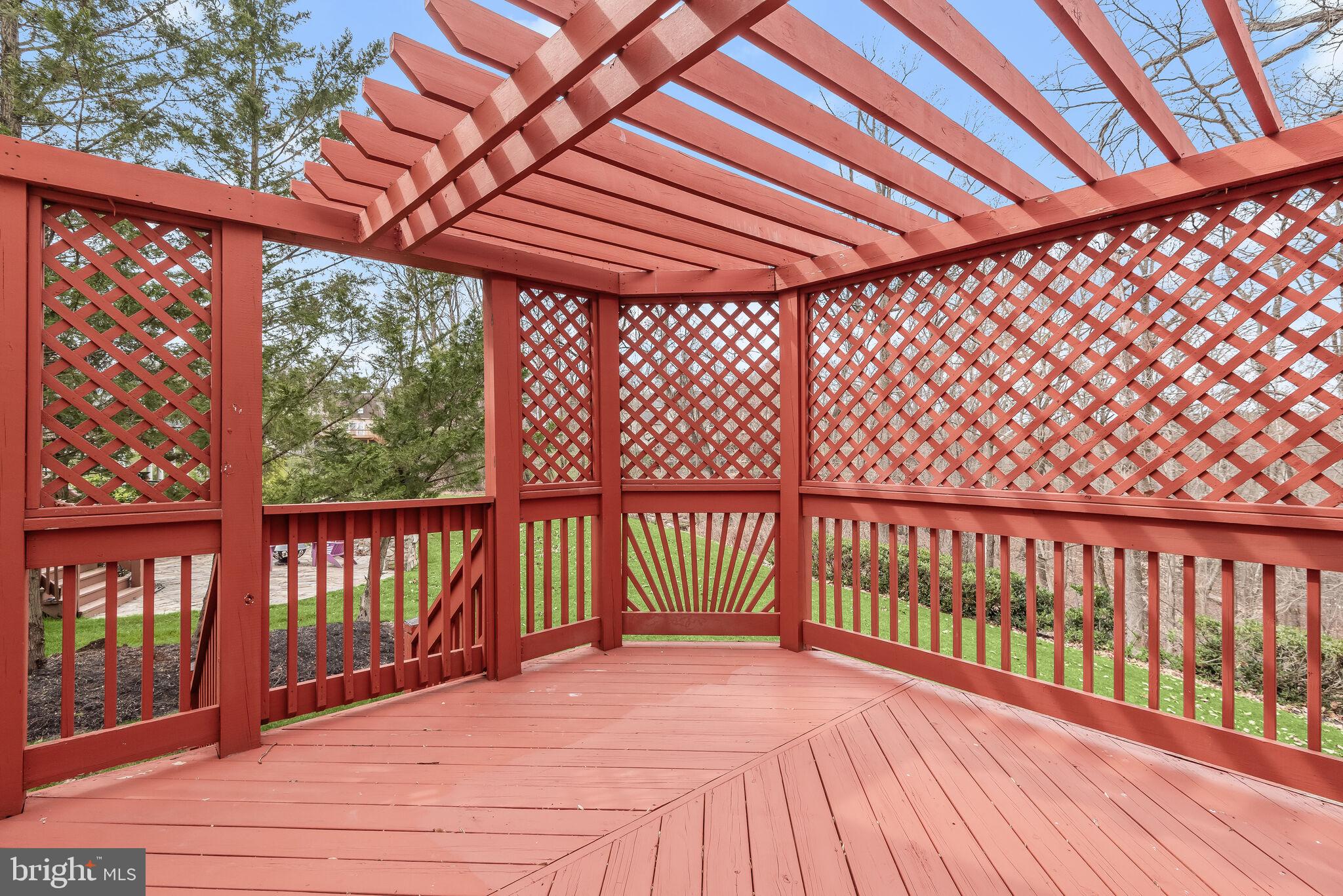 CROMWELL WOODS - Residential