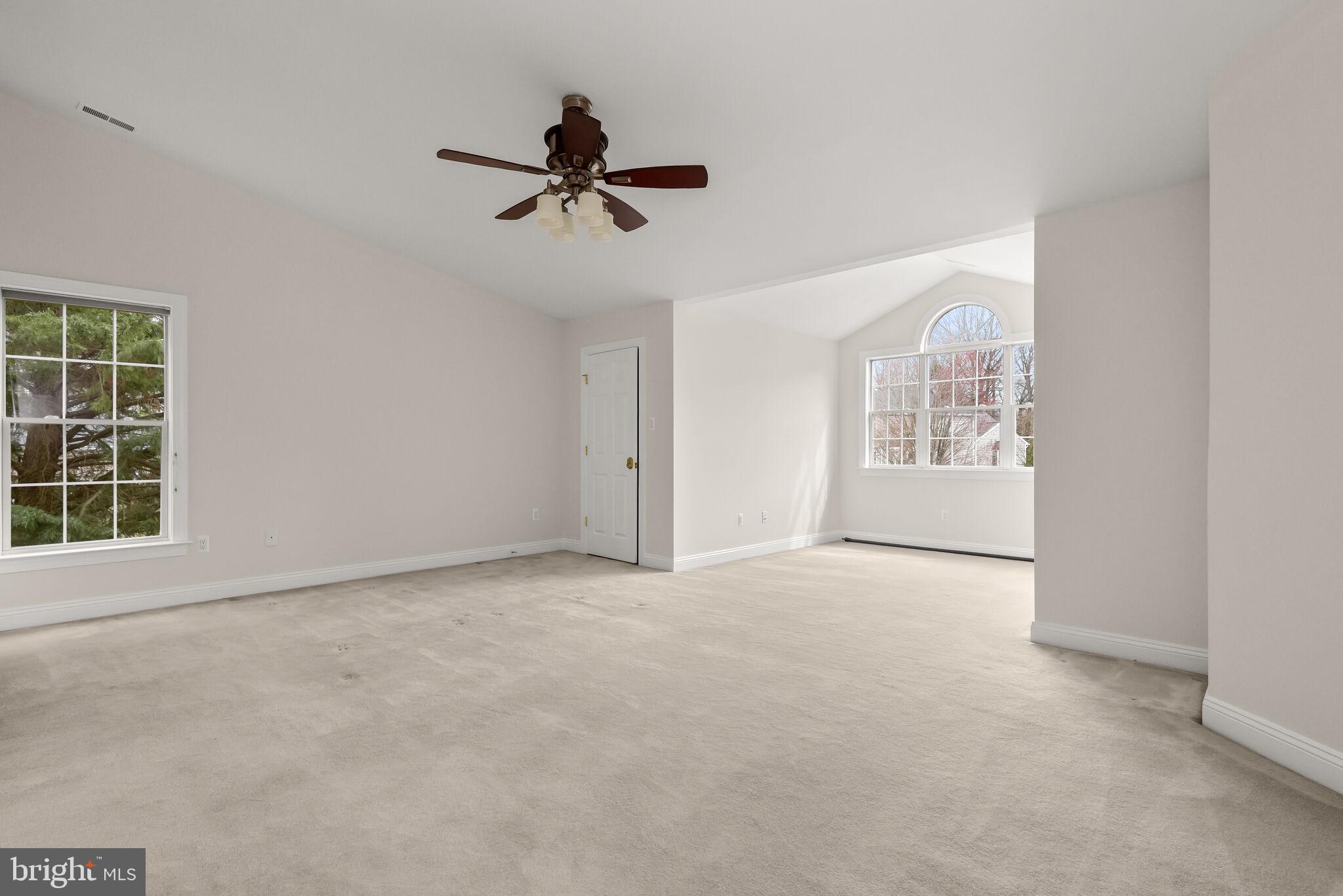 CROMWELL WOODS - Residential