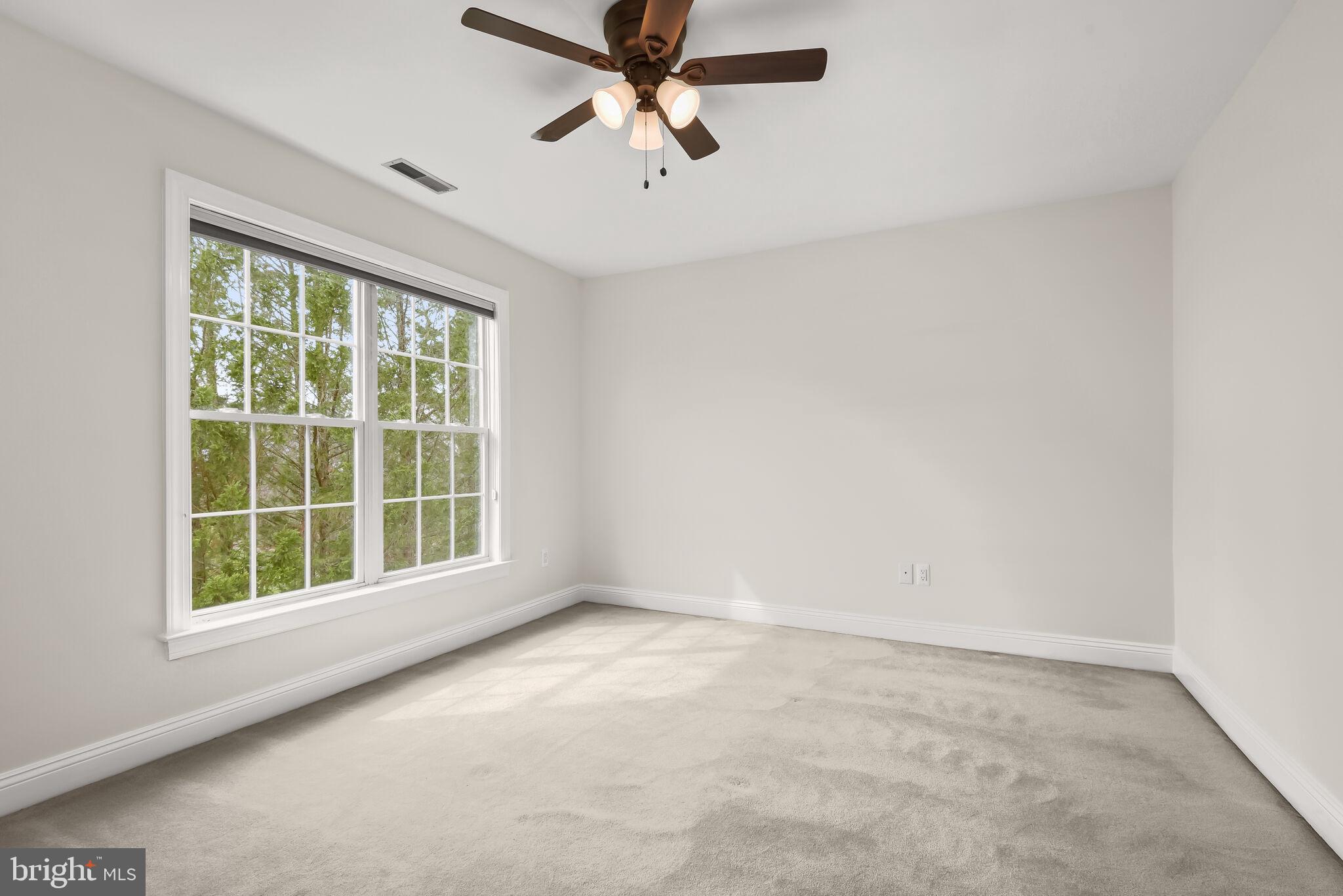 CROMWELL WOODS - Residential