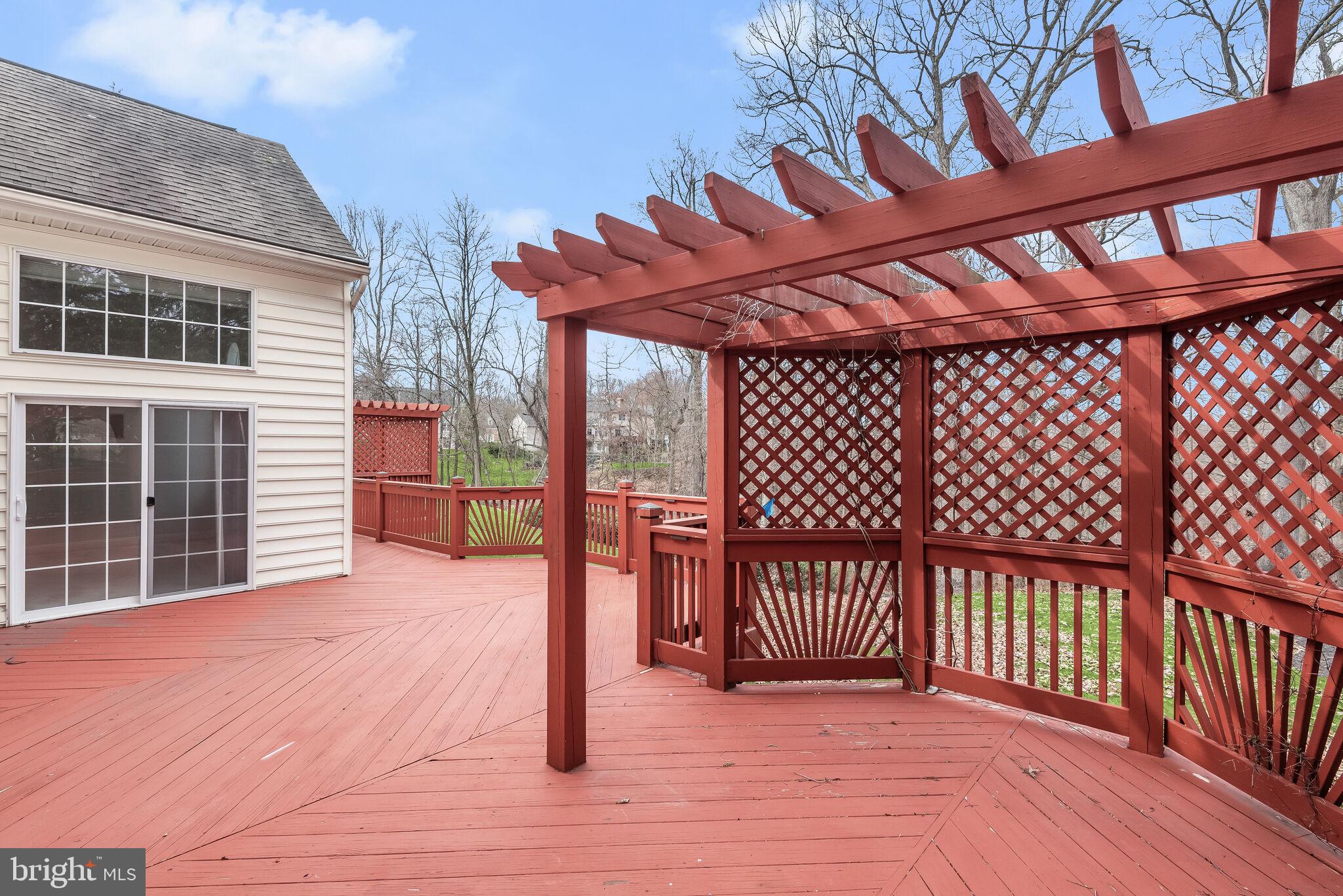 CROMWELL WOODS - Residential