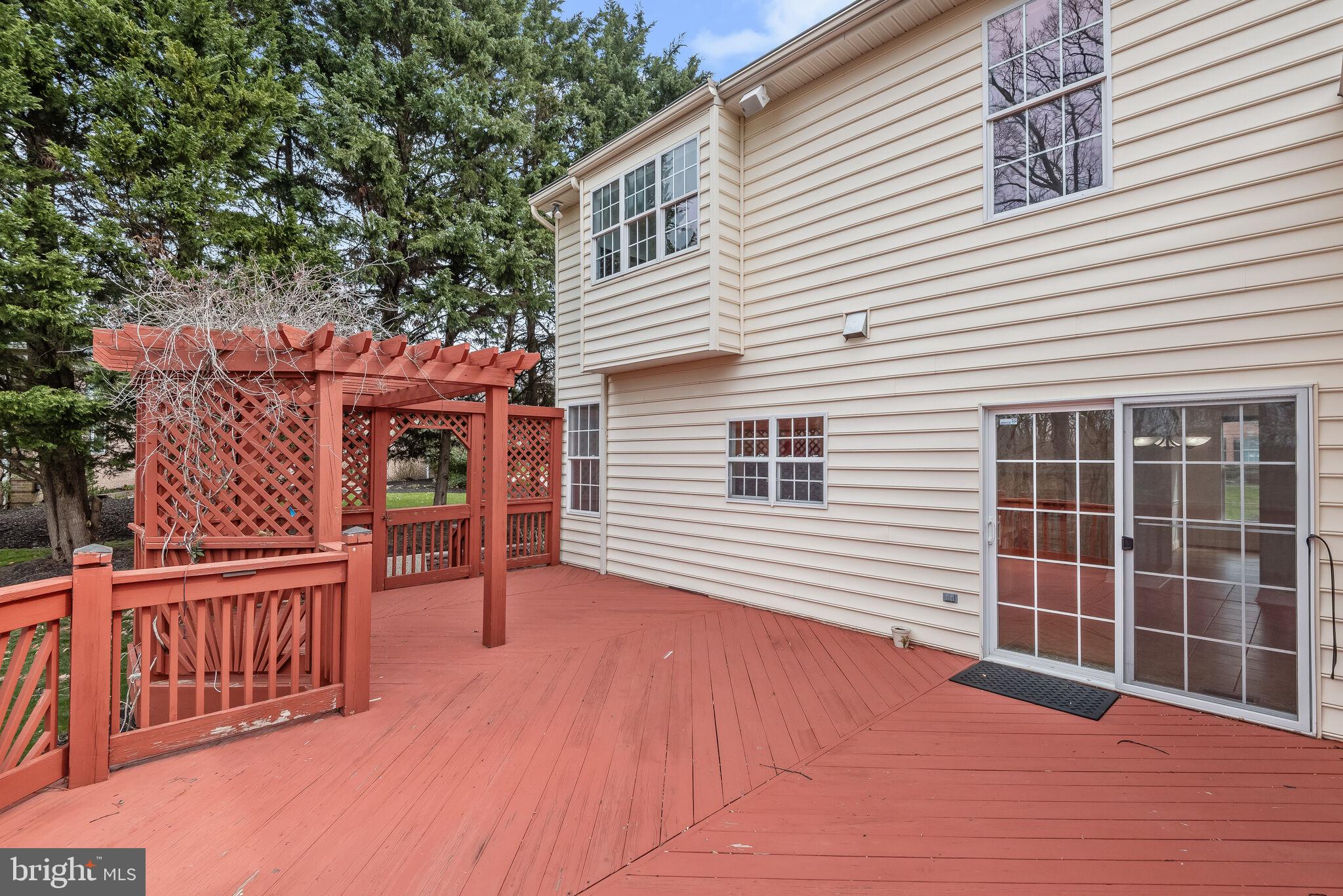 CROMWELL WOODS - Residential