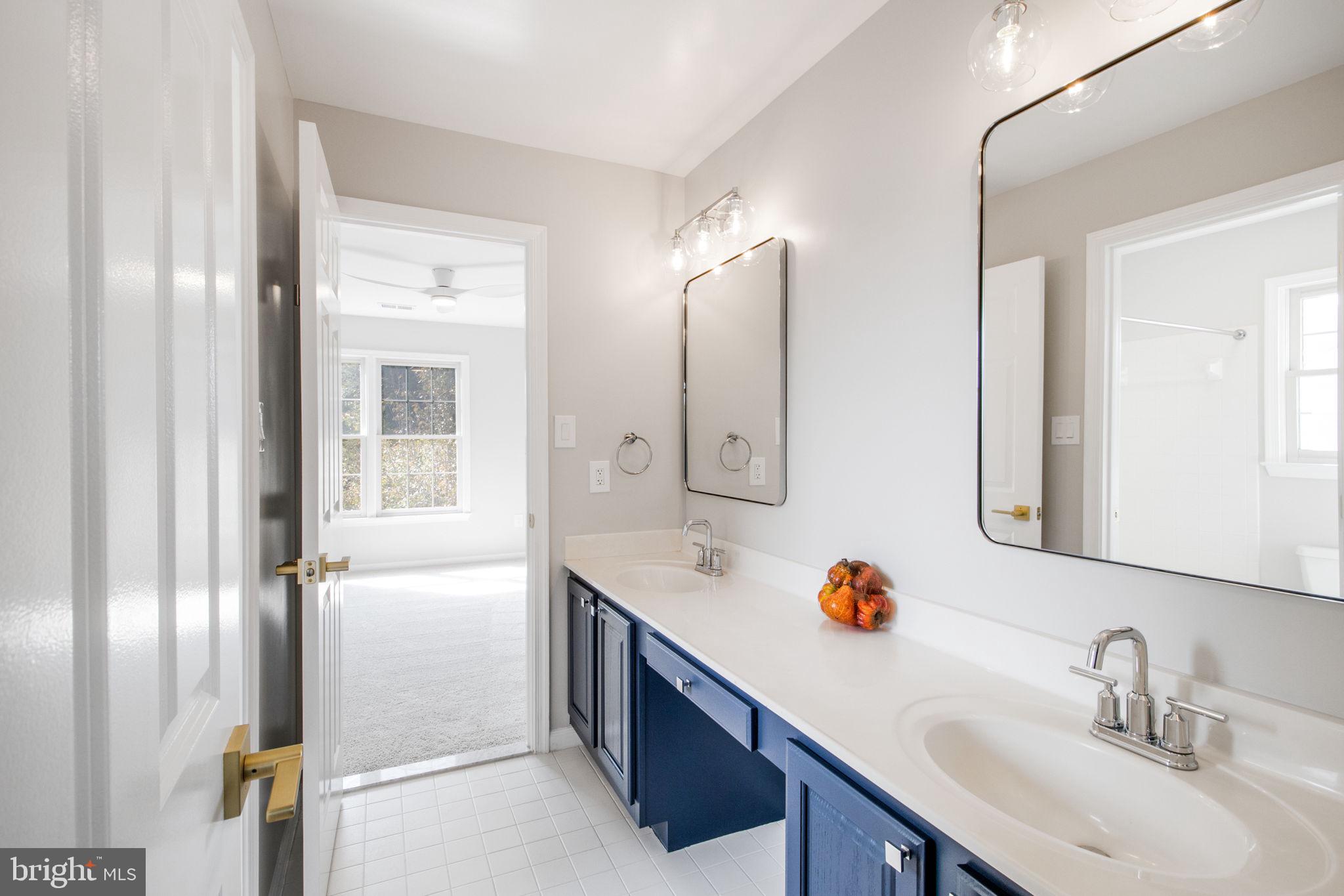 WILLOWS OF POTOMAC - Residential