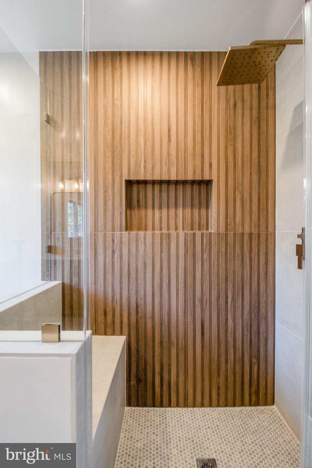 WILLOWS OF POTOMAC - Residential